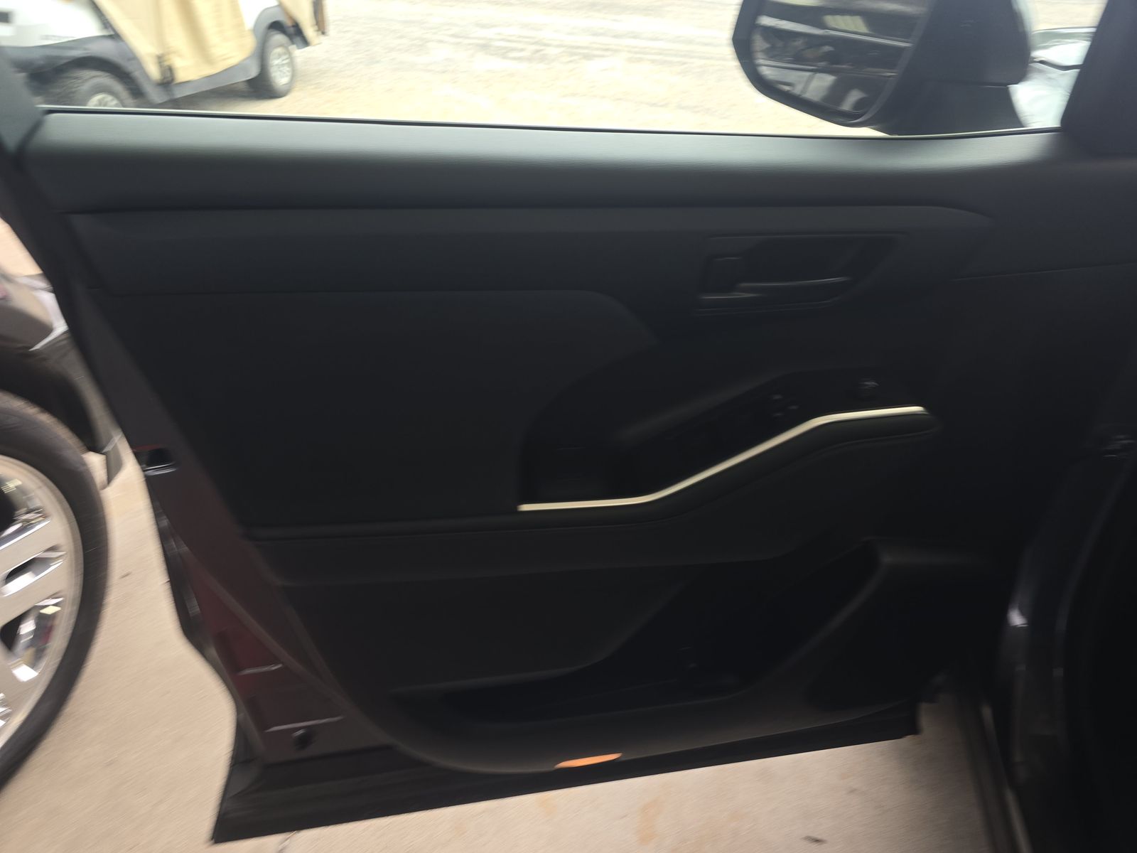 2024 Toyota Highlander LE AWD