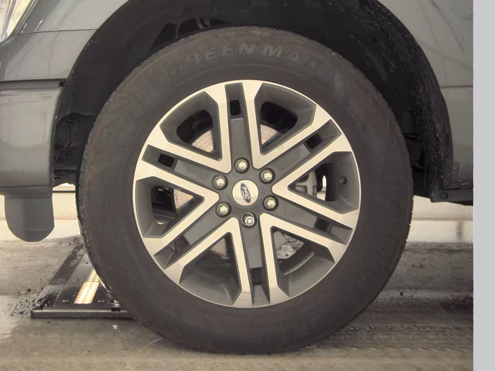 2022 Ford F-150 XL AWD