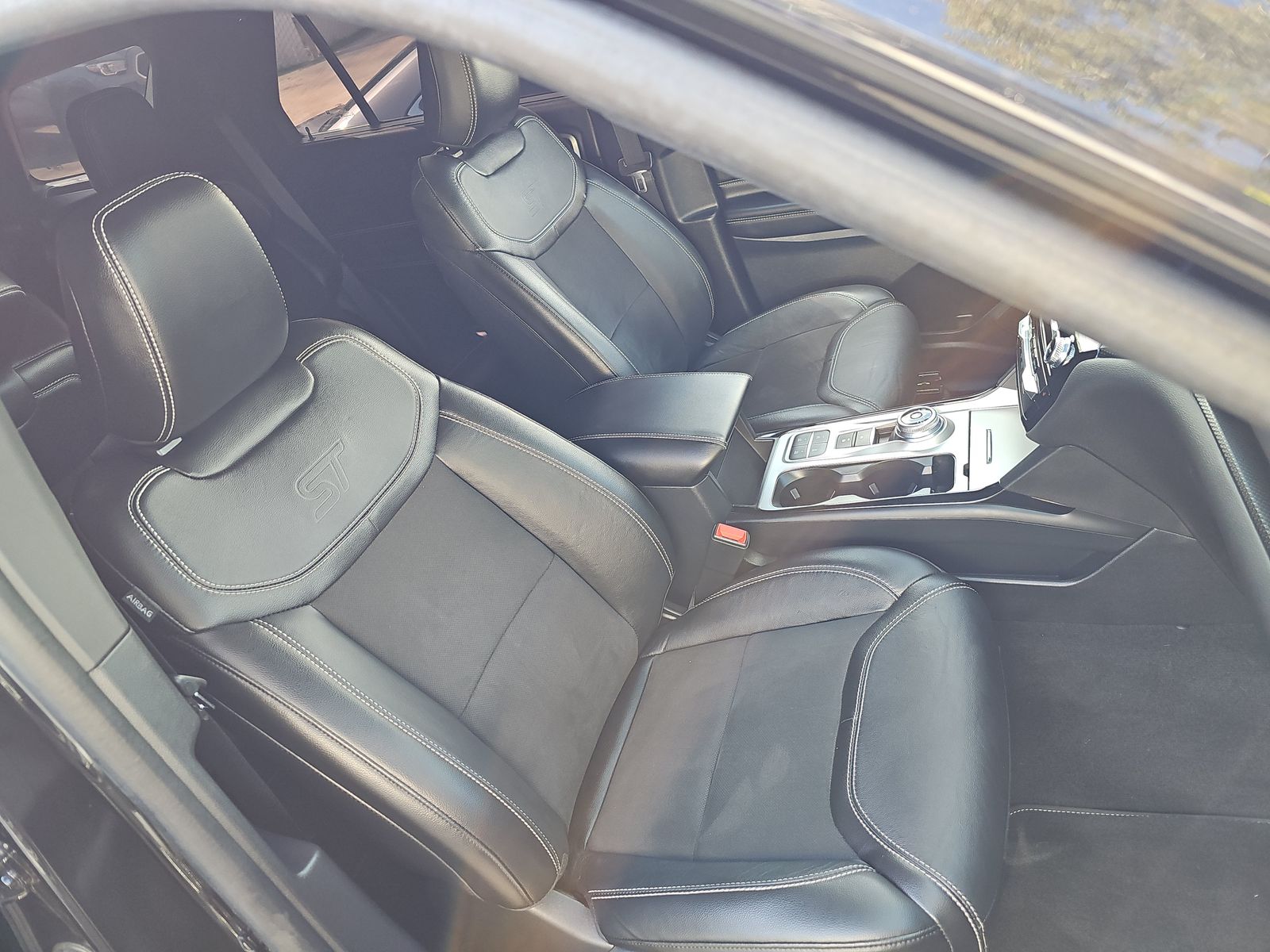 2022 Ford Explorer ST RWD