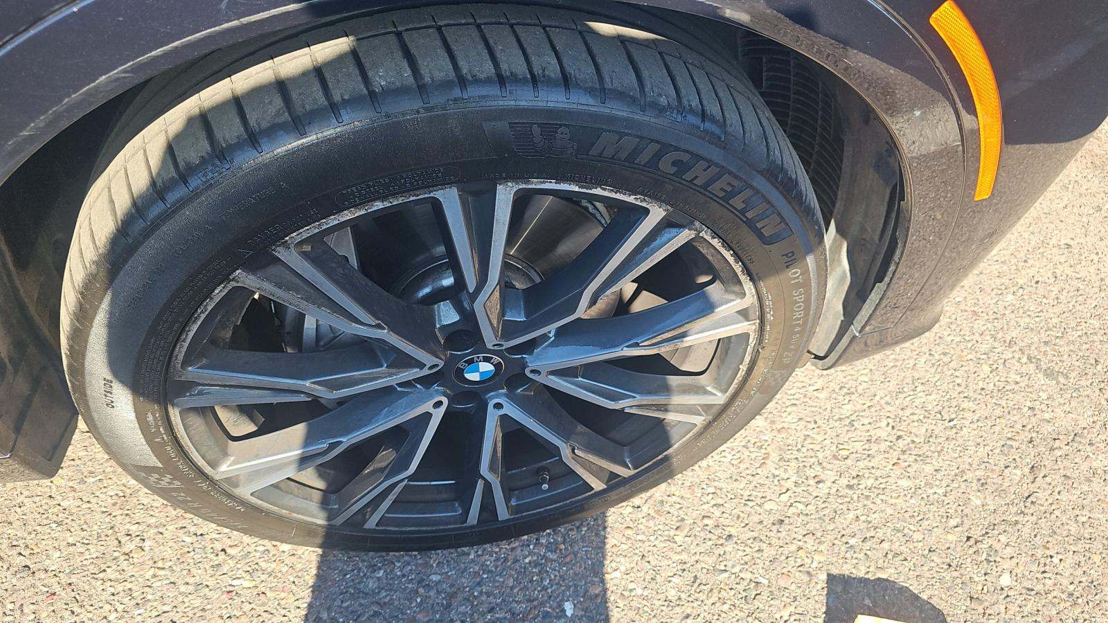 2022 BMW X7 xDrive40i AWD