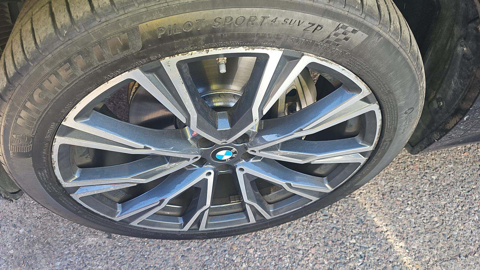 2022 BMW X7 xDrive40i AWD