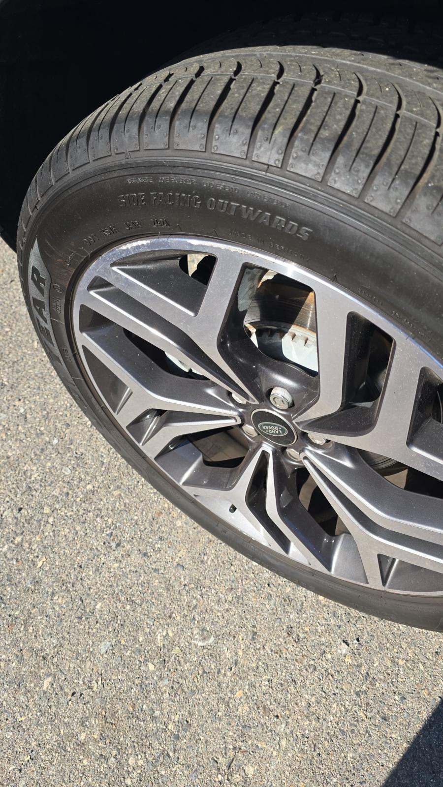 2022 Land Rover Range Rover Evoque R-Dynamic SE AWD