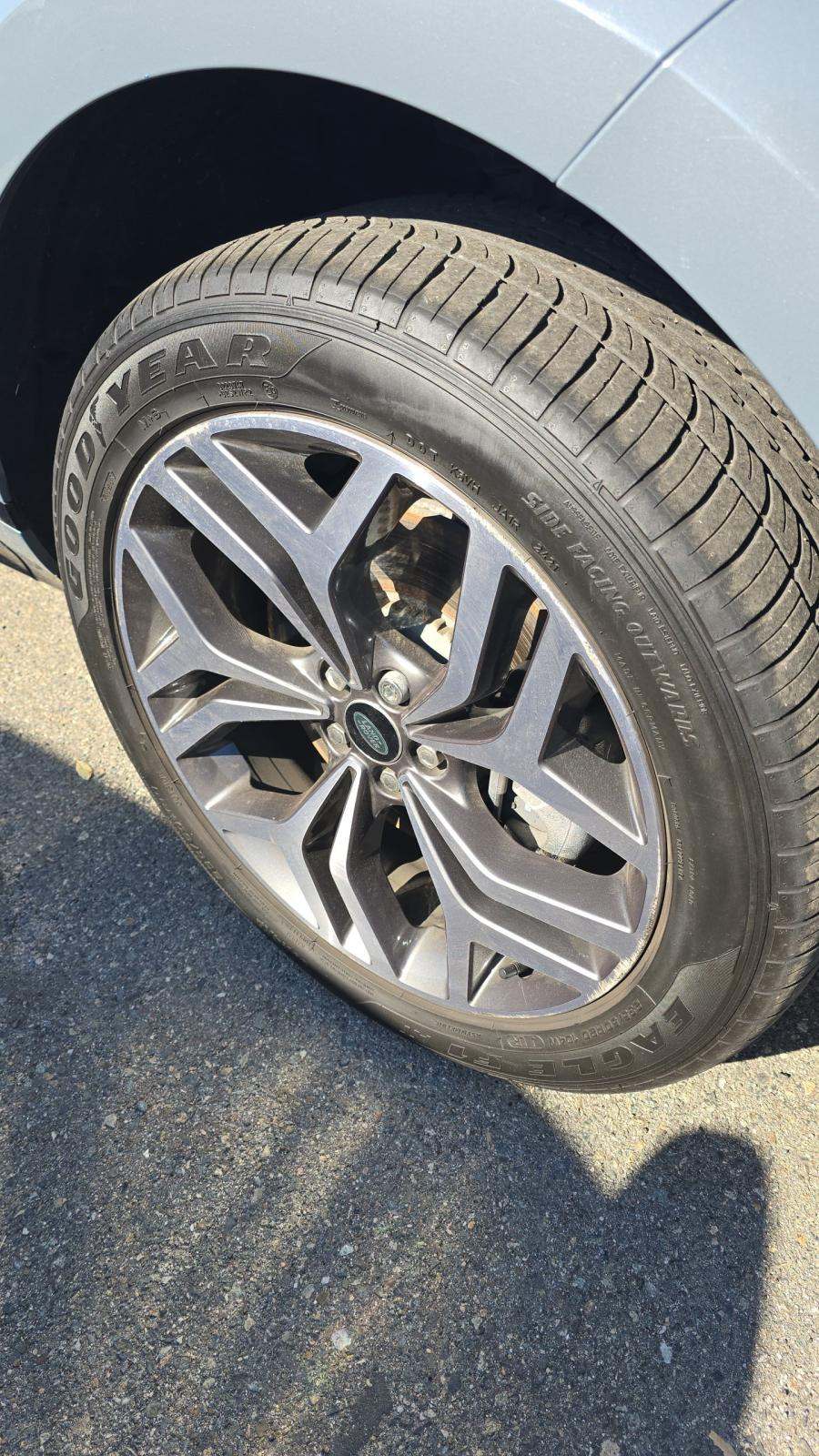 2022 Land Rover Range Rover Evoque R-Dynamic SE AWD