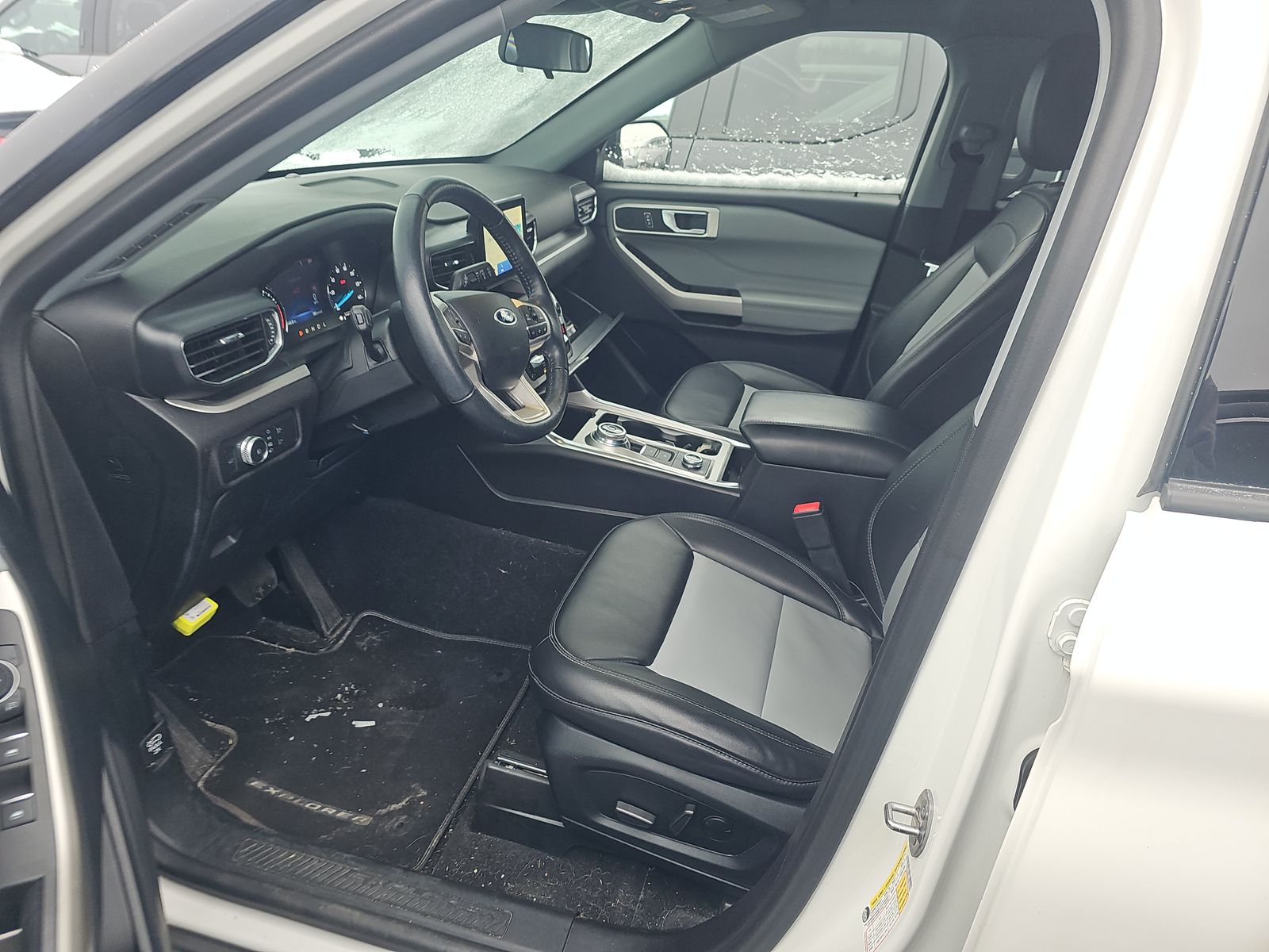 2022 Ford Explorer XLT AWD