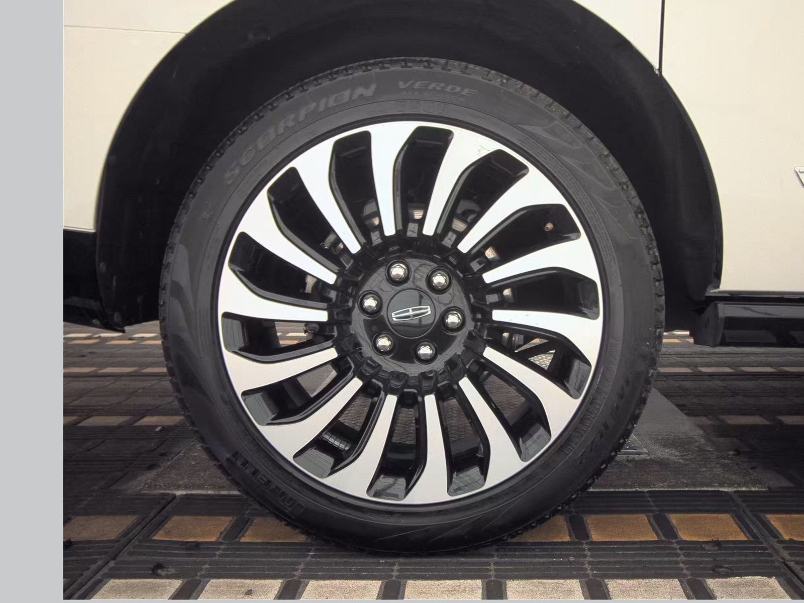 2024 Lincoln Navigator L Black Label AWD