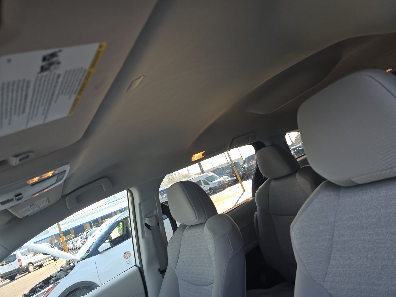 2024 Toyota Sienna LE FWD