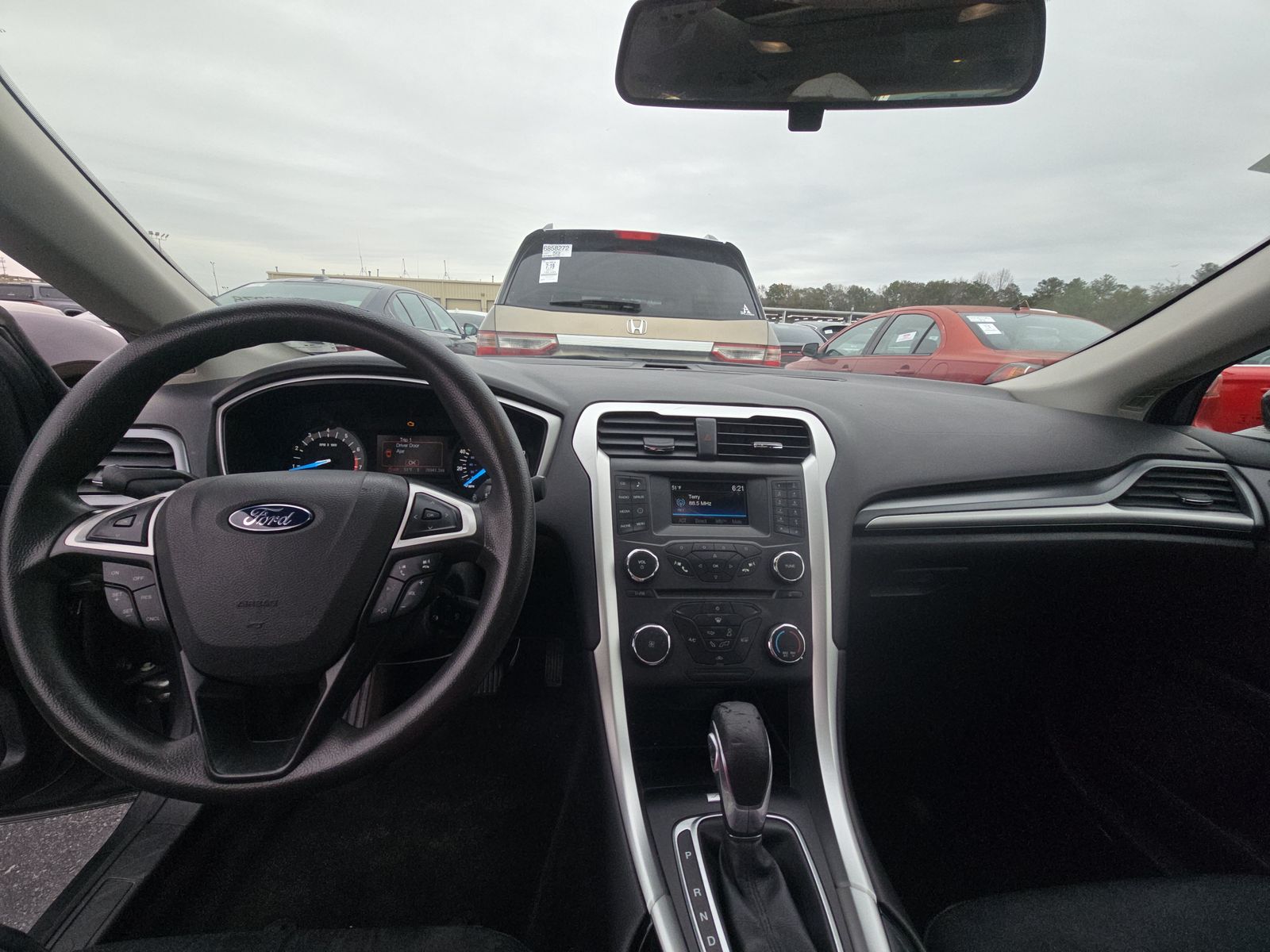 2016 Ford Fusion SE FWD