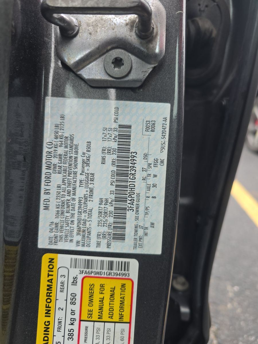 2016 Ford Fusion SE FWD