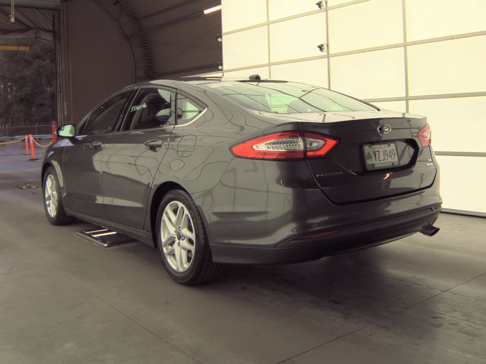 2016 Ford Fusion SE FWD