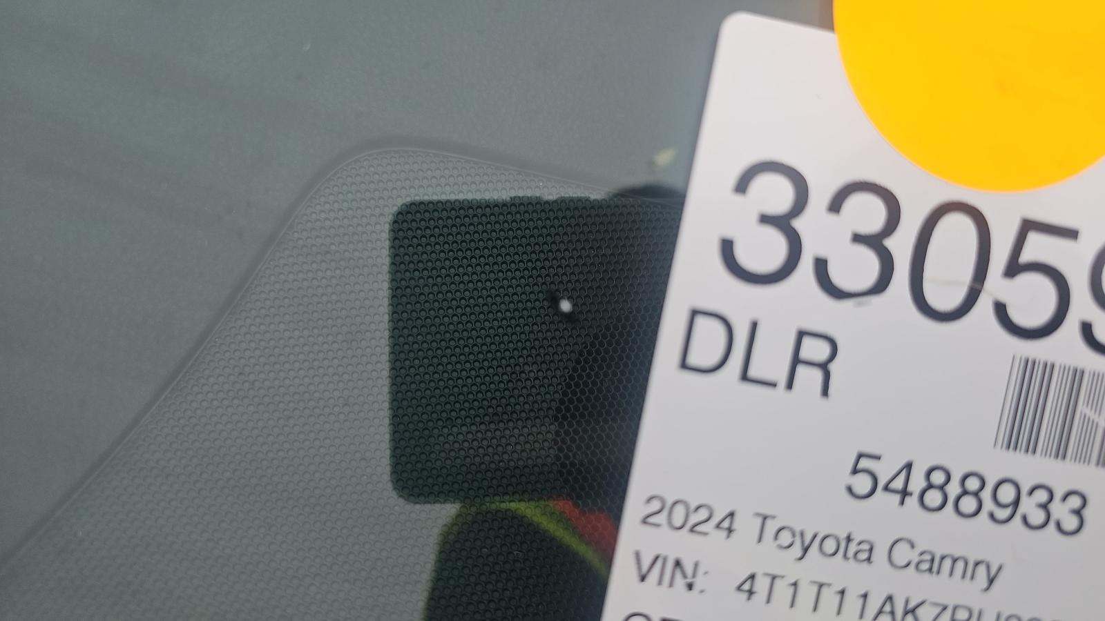 2024 Toyota Camry SE FWD