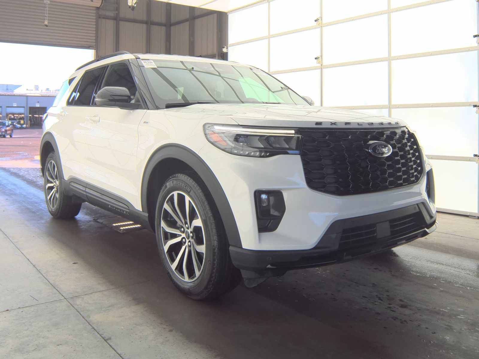 2025 Ford Explorer ST-Line AWD