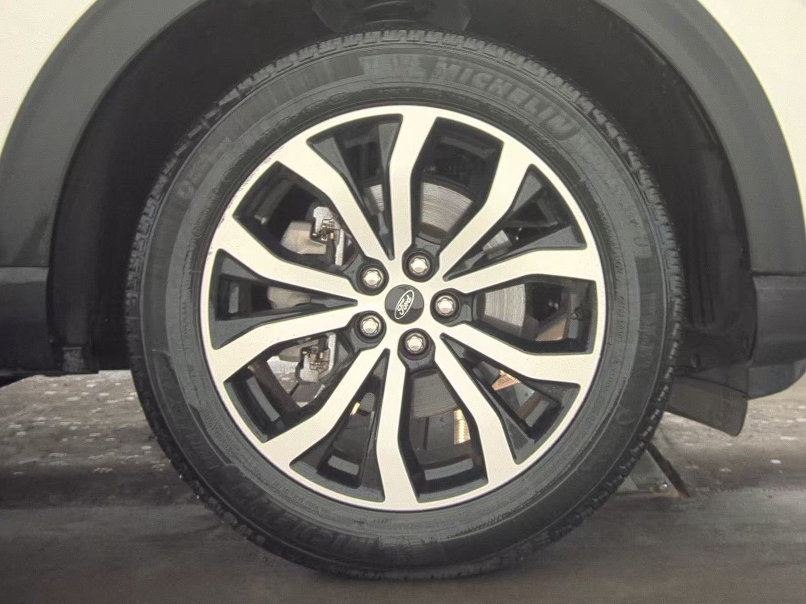 2025 Ford Explorer ST-Line AWD