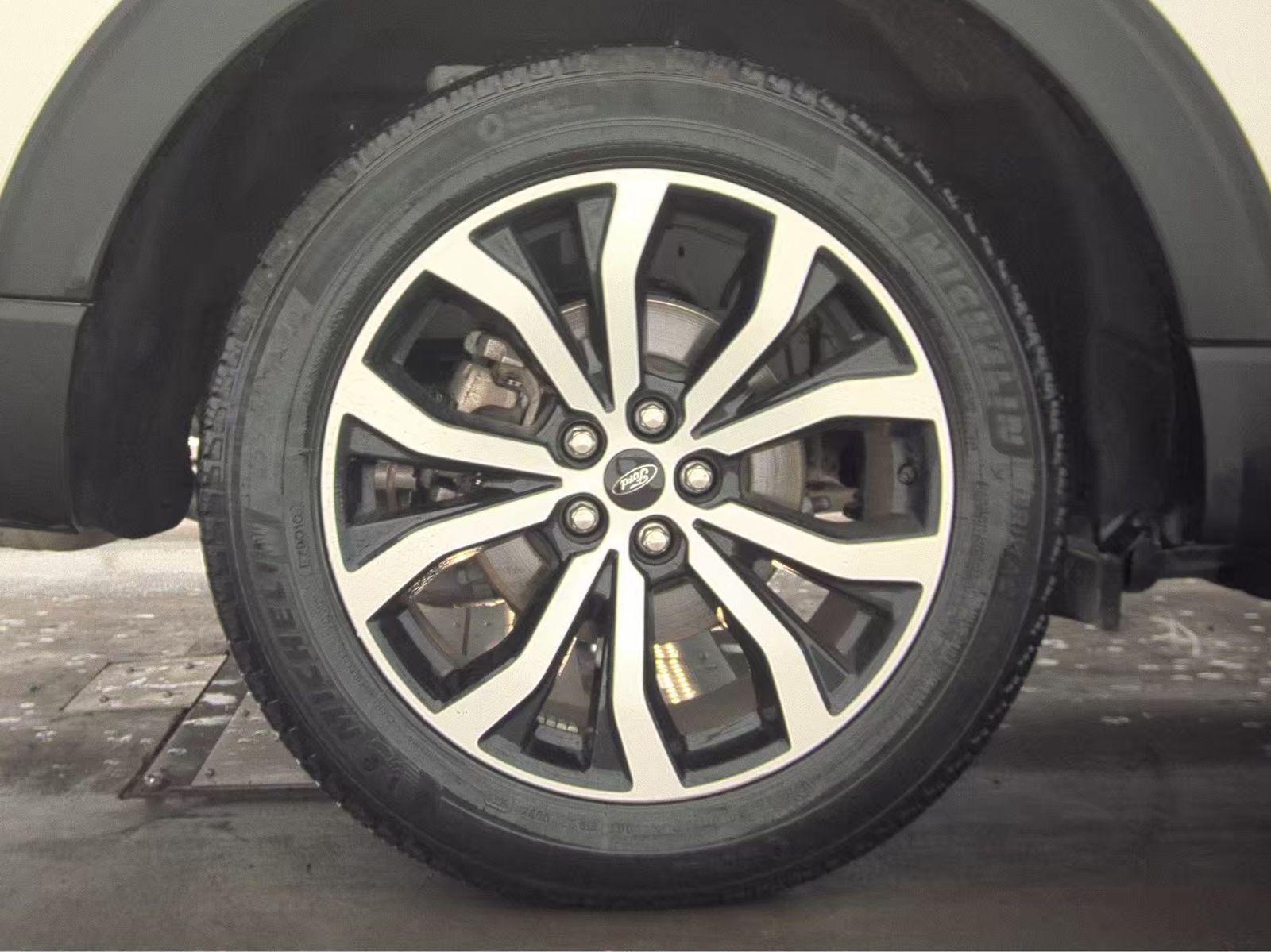 2025 Ford Explorer ST-Line AWD