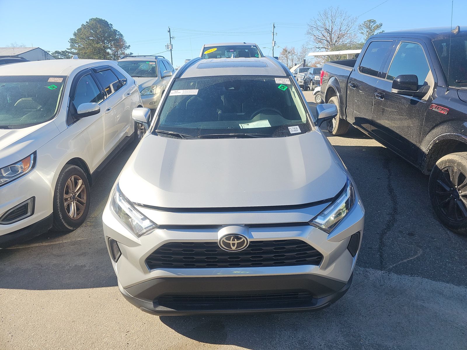 2023 Toyota RAV4 XLE FWD