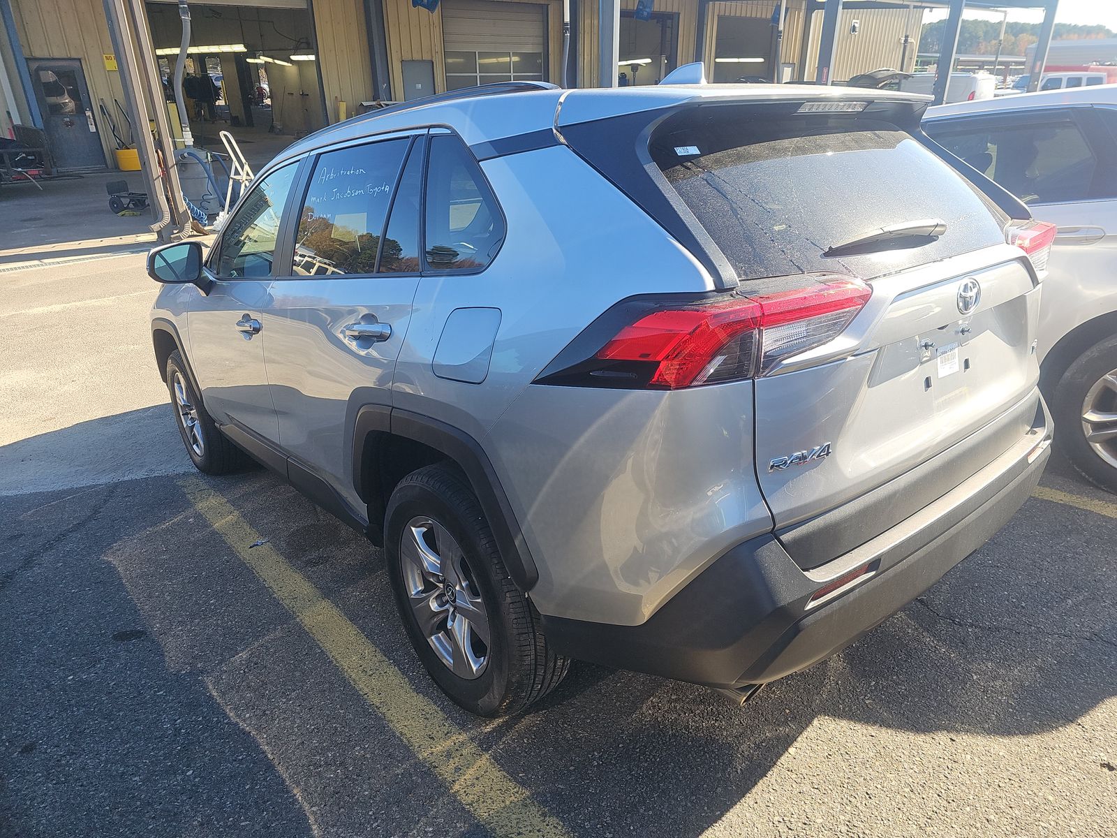 2023 Toyota RAV4 XLE FWD
