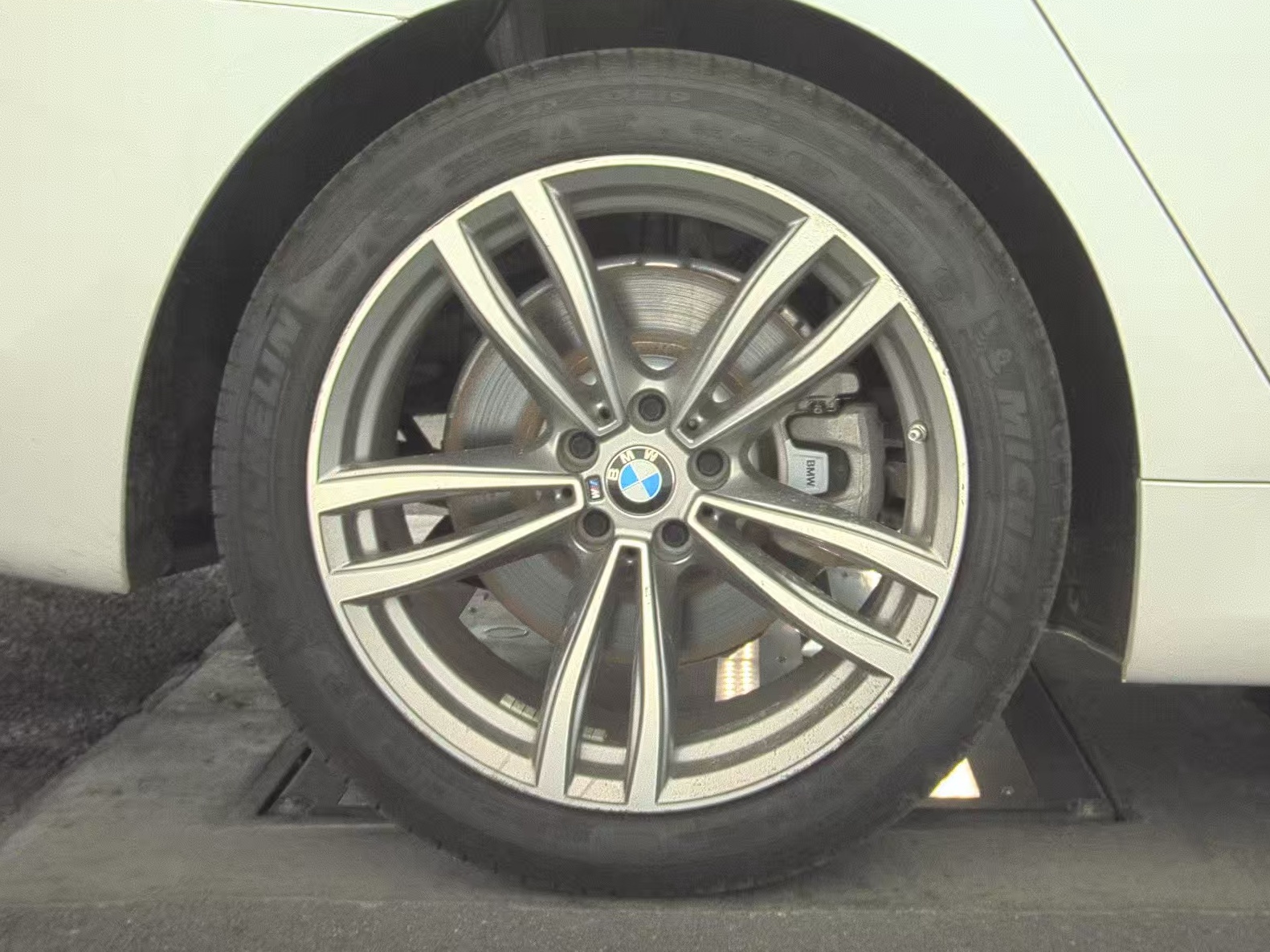 2019 BMW 7 Series 740i RWD