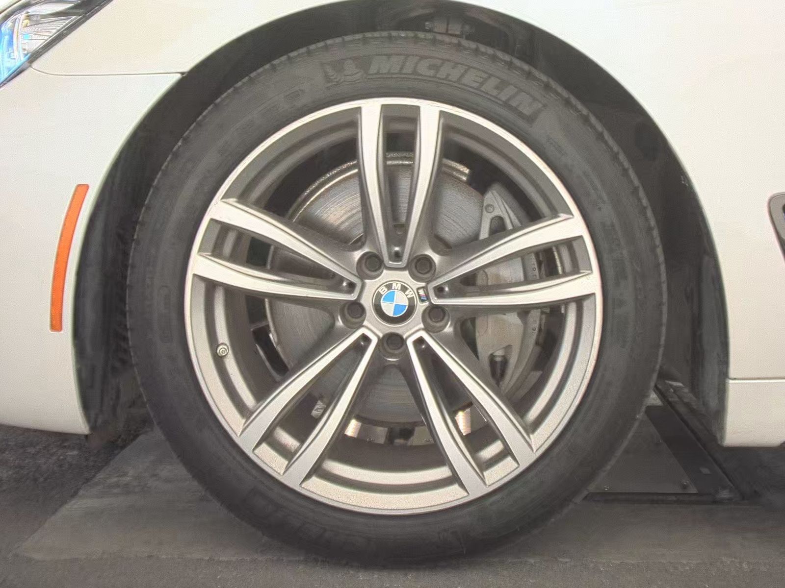 2019 BMW 7 Series 740i RWD