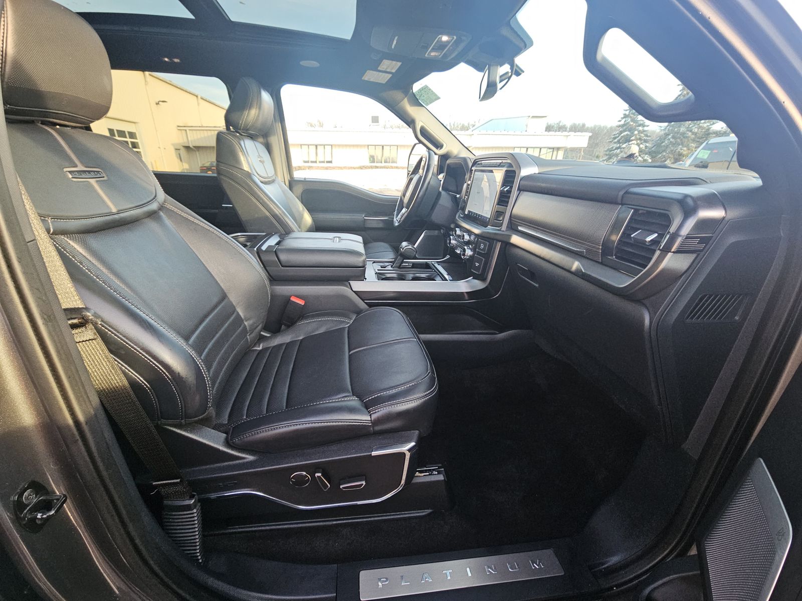 2022 Ford F-150 Hybrid Platinum AWD