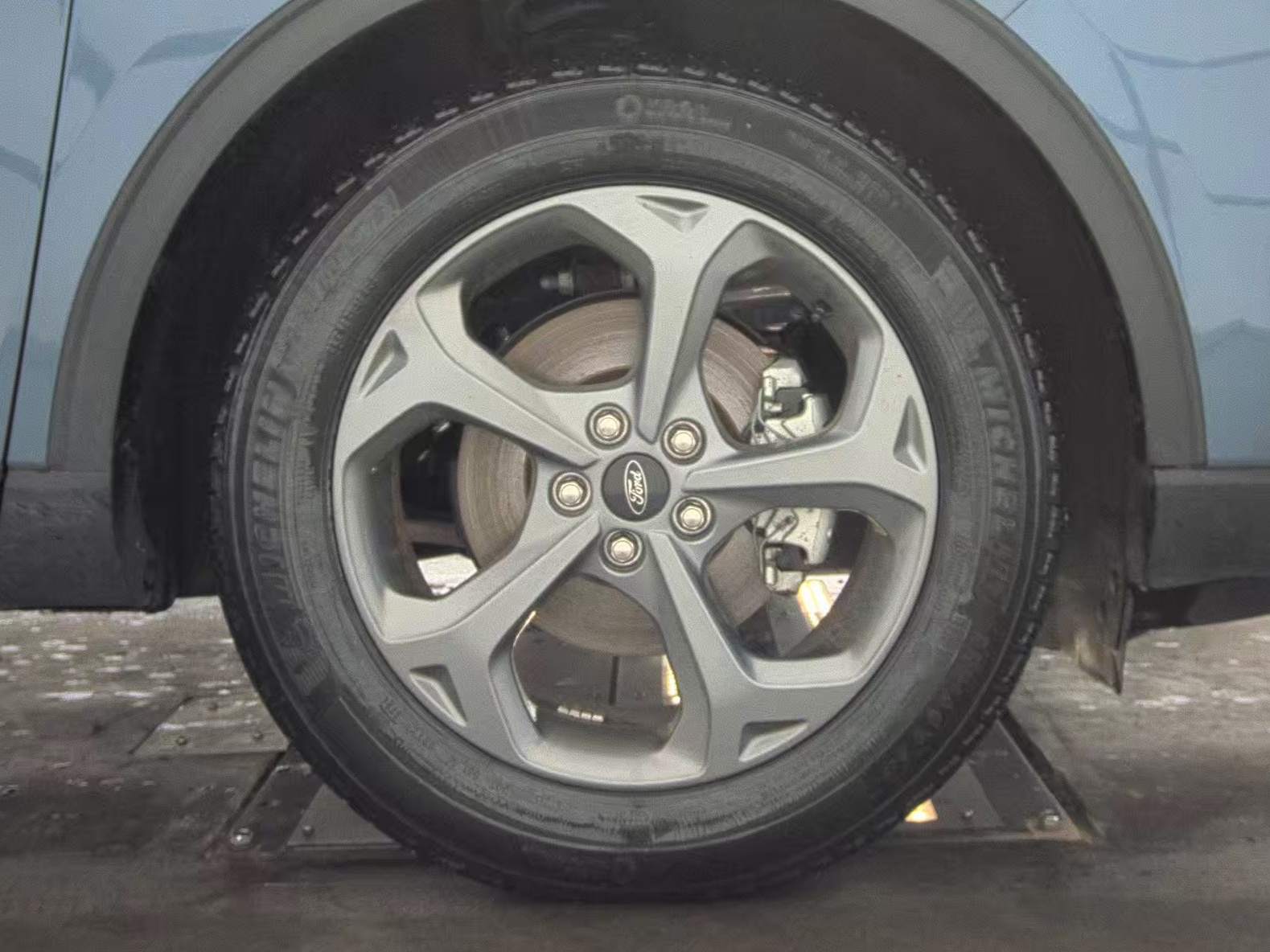 2025 Ford Escape Hybrid ST-Line FWD