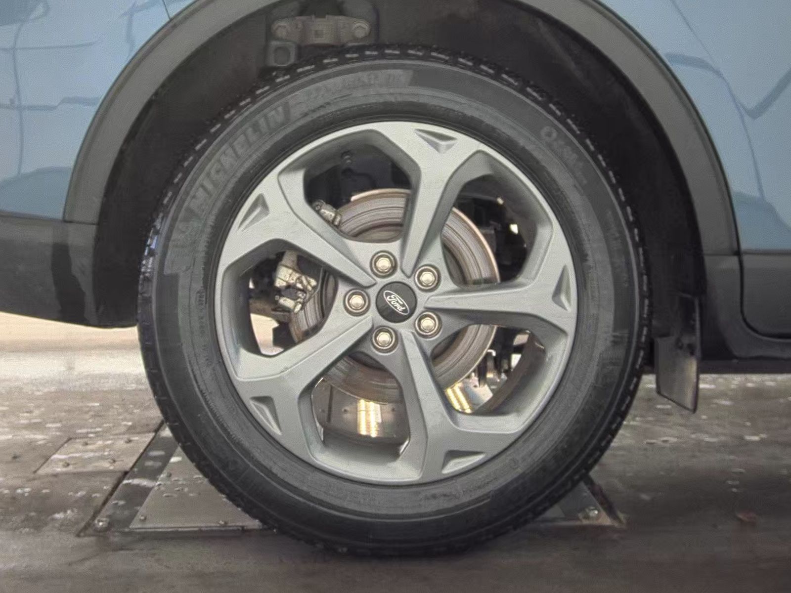 2025 Ford Escape Hybrid ST-Line FWD