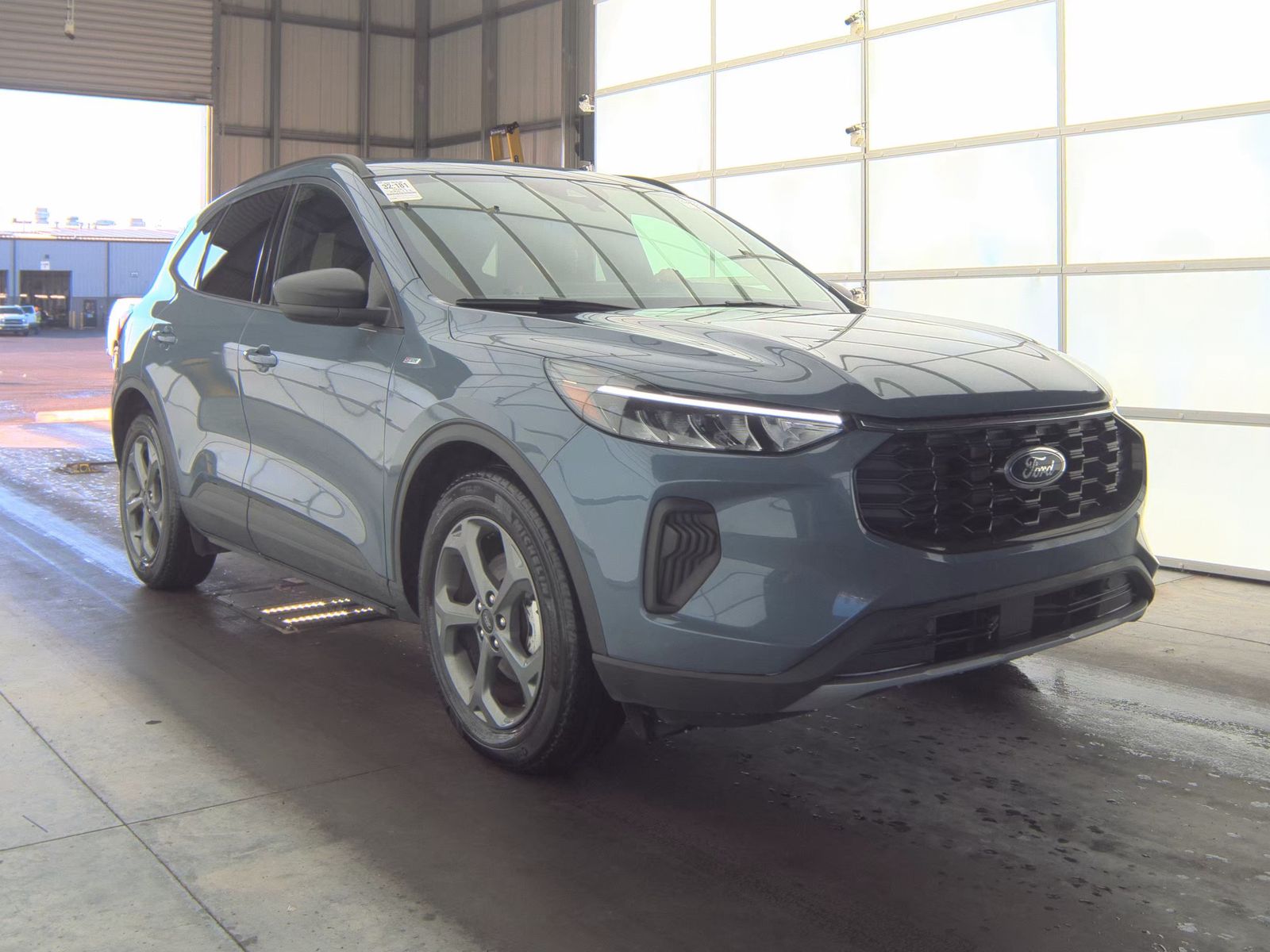 2025 Ford Escape Hybrid ST-Line FWD