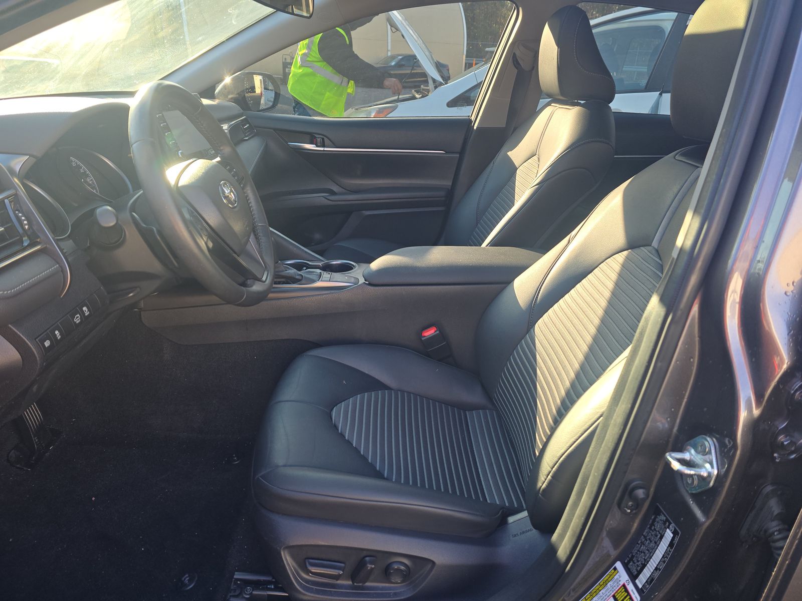 2024 Toyota Camry SE FWD