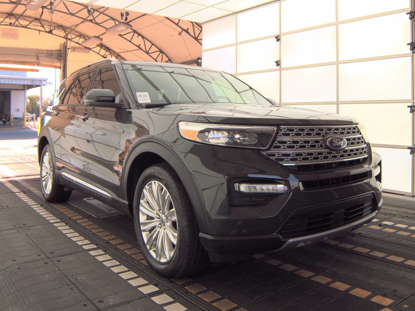 2022 Ford Explorer Limited FWD