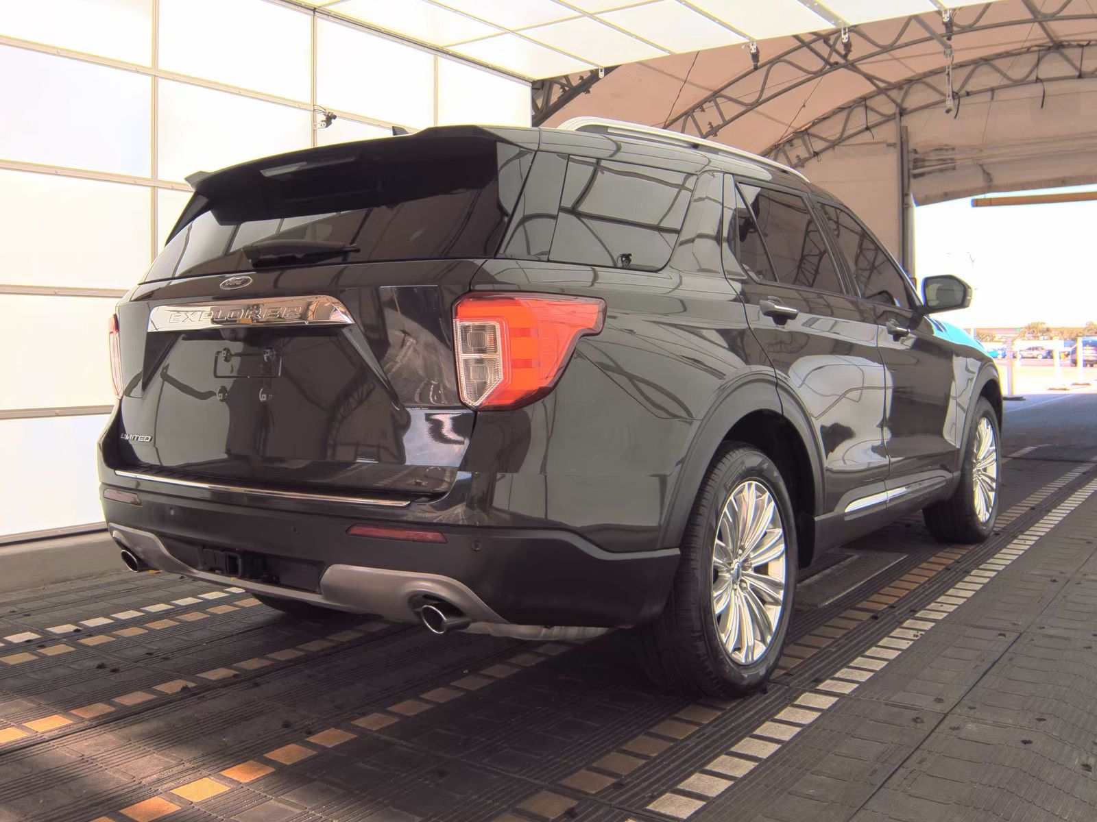 2022 Ford Explorer Limited FWD