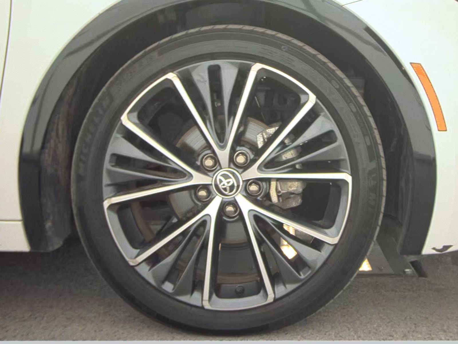 2024 Toyota Prius Limited FWD