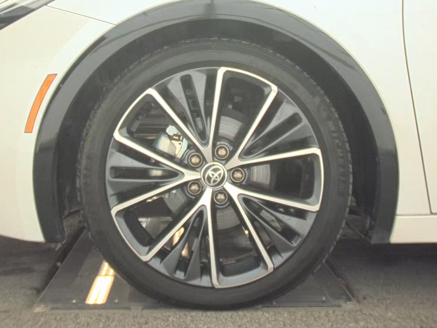 2024 Toyota Prius Limited FWD