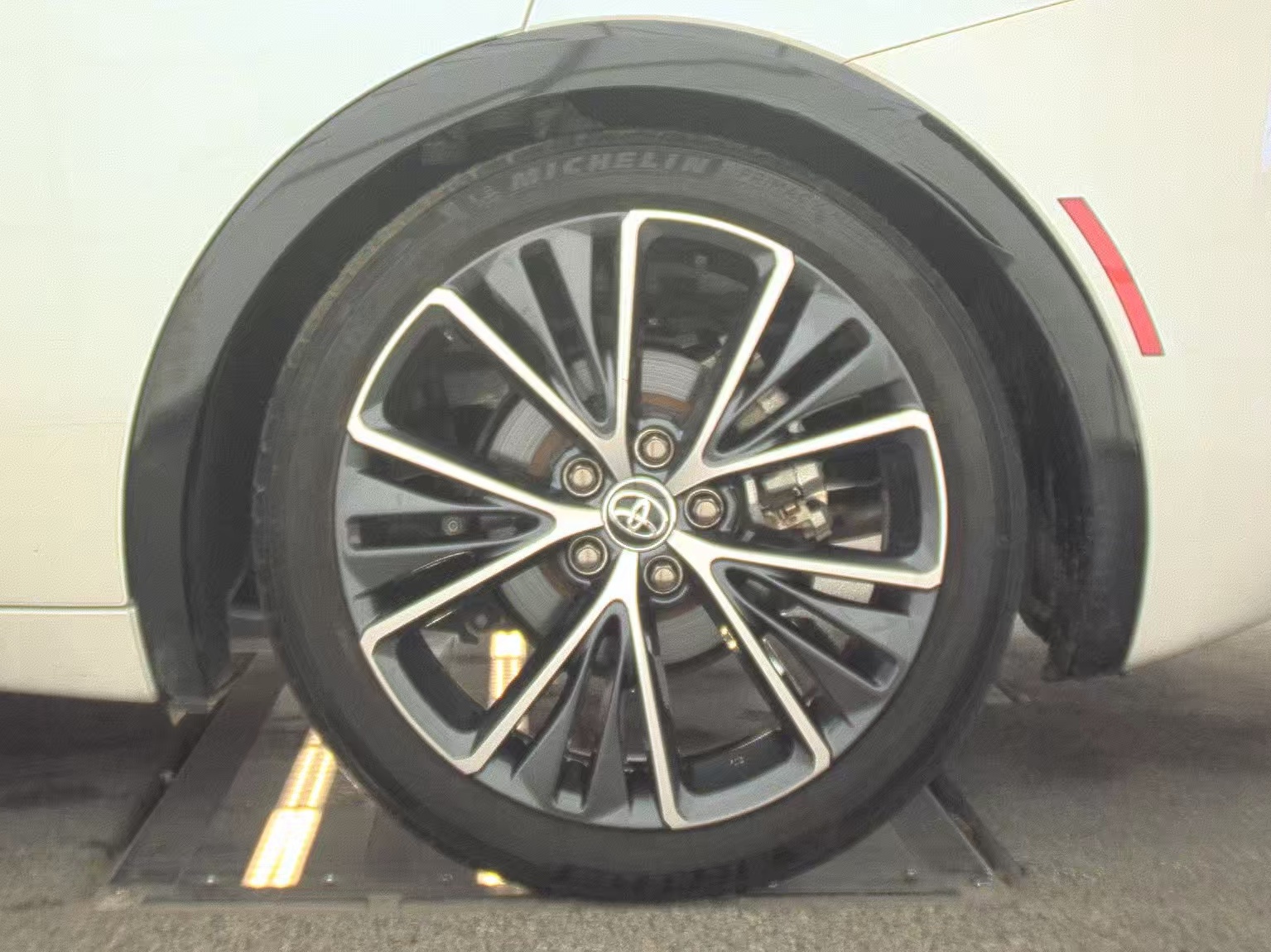 2024 Toyota Prius Limited FWD