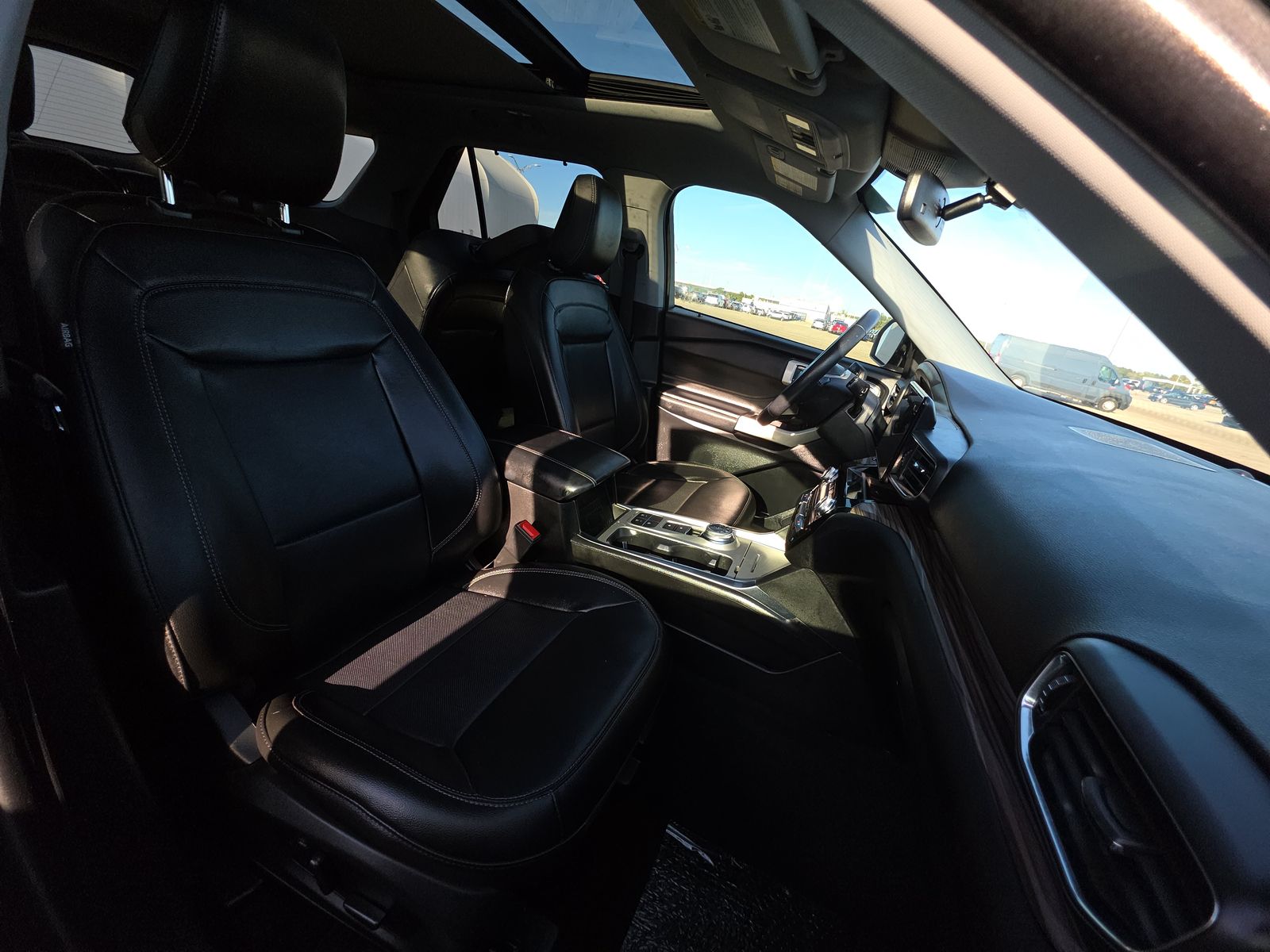 2022 Ford Explorer Limited FWD