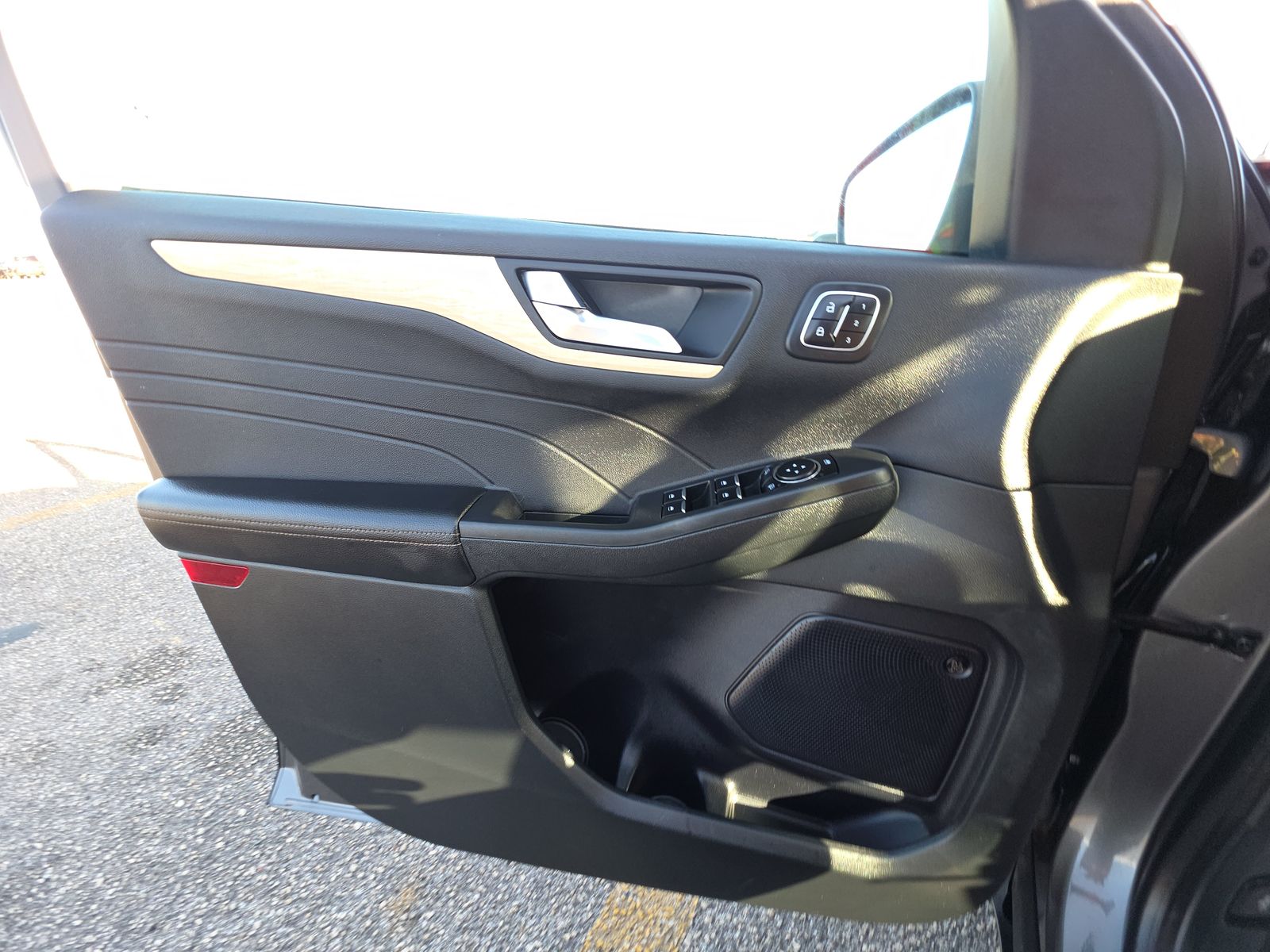 2022 Ford Escape Plug-In Hybrid Titanium FWD