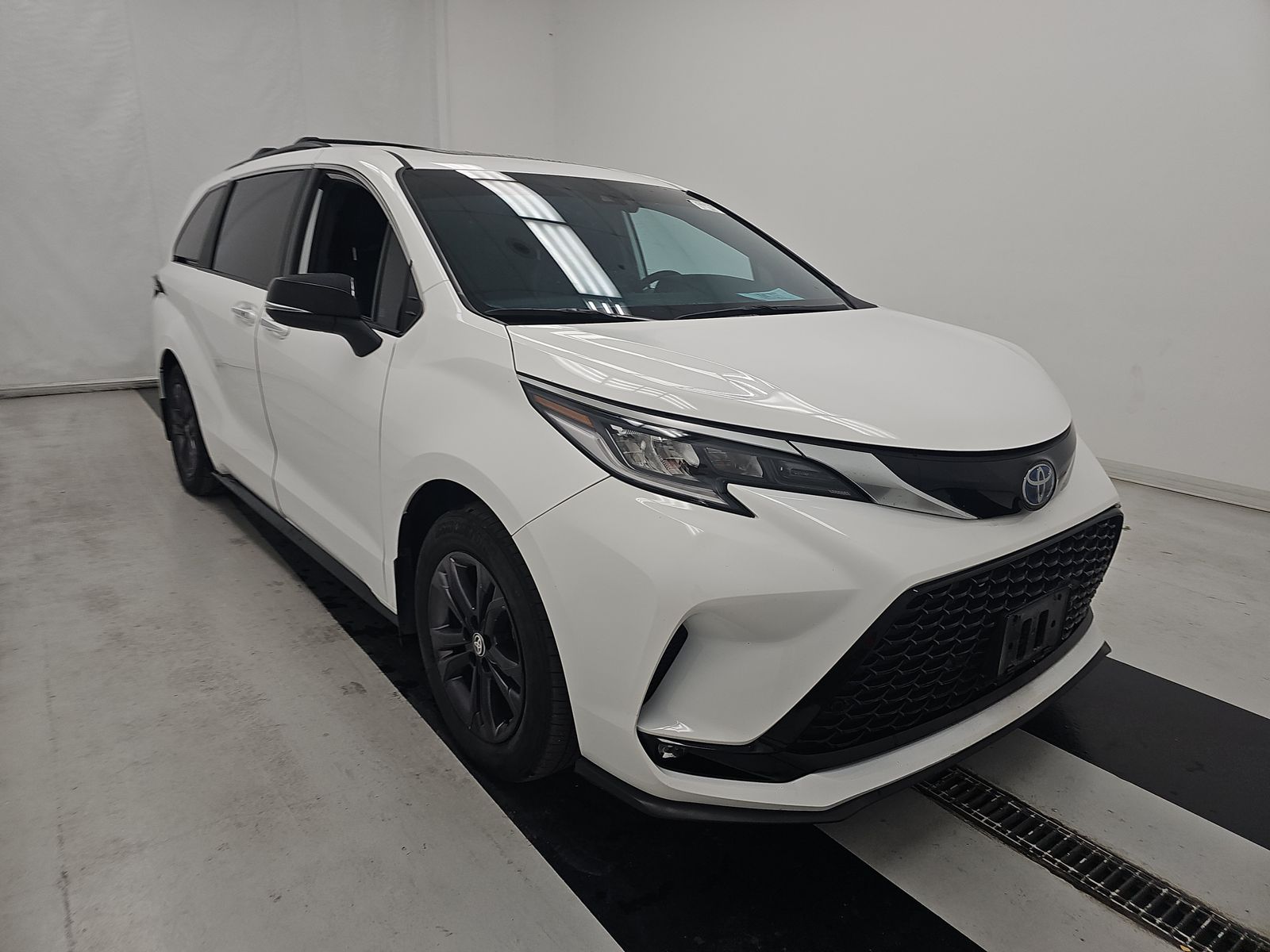2024 Toyota Sienna XSE AWD