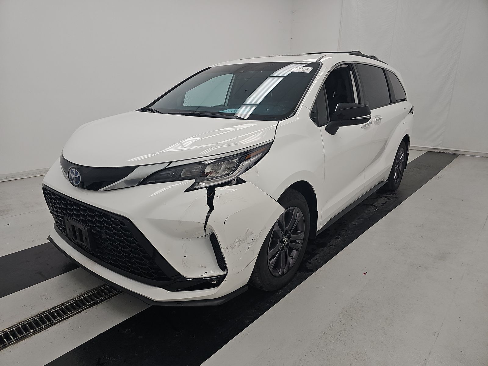 2024 Toyota Sienna XSE AWD
