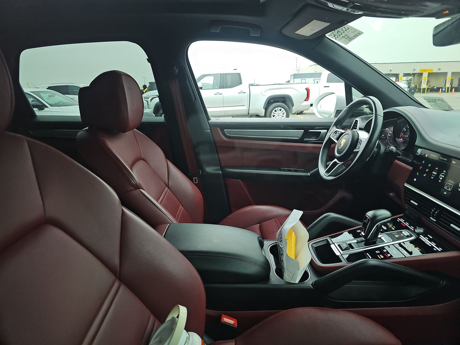 2023 Porsche Cayenne Platinum Edition AWD