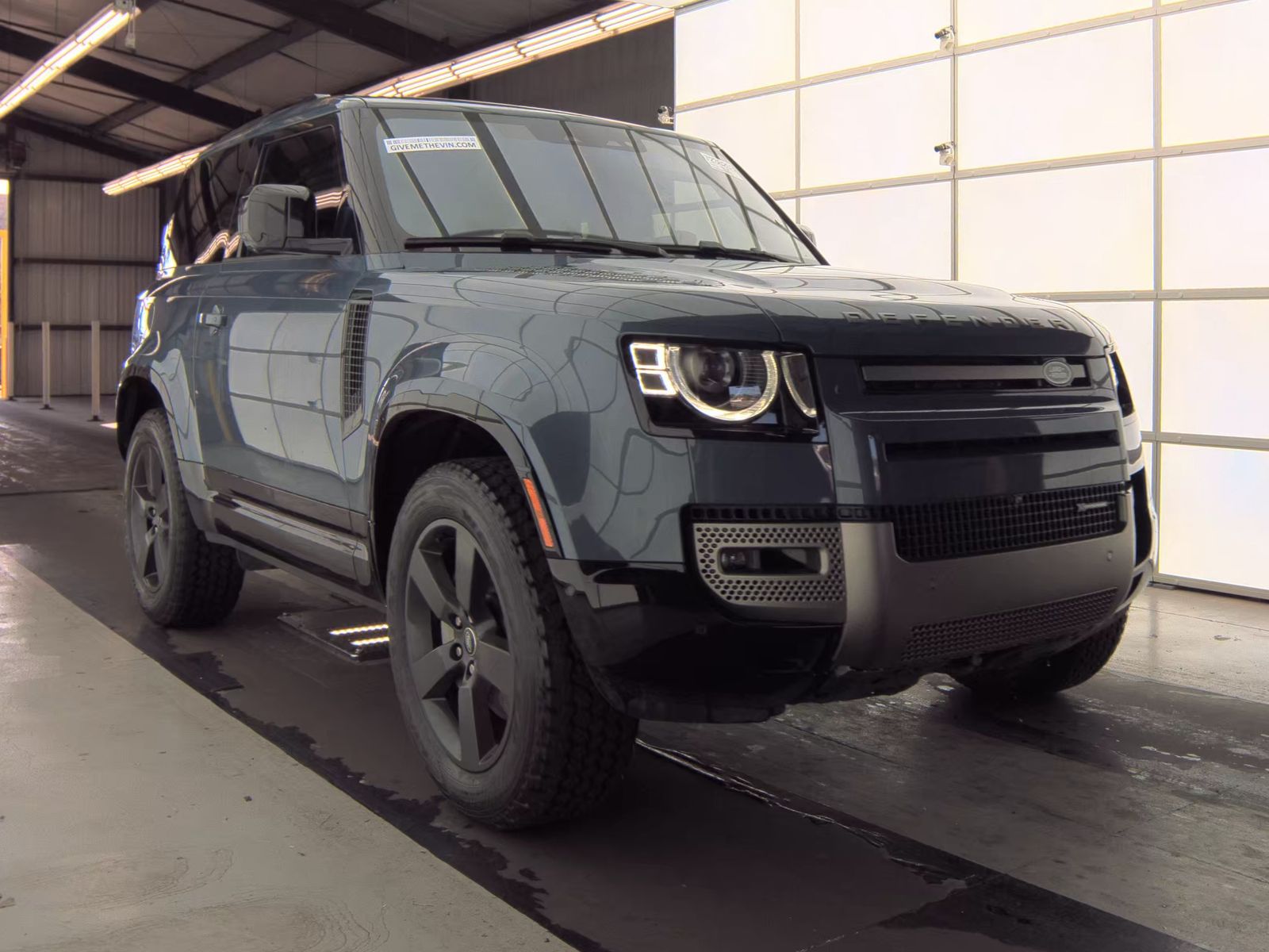 2022 Land Rover Defender 90 X-Dynamic S AWD