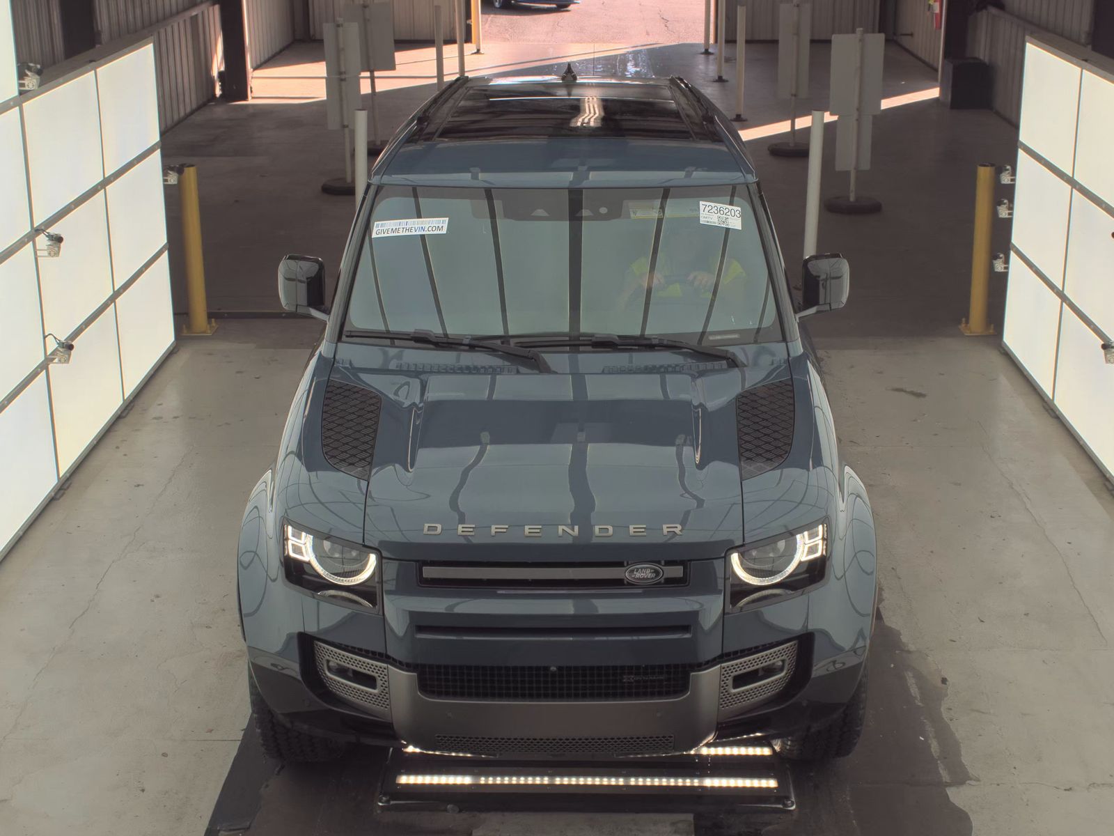 2022 Land Rover Defender 90 X-Dynamic S AWD