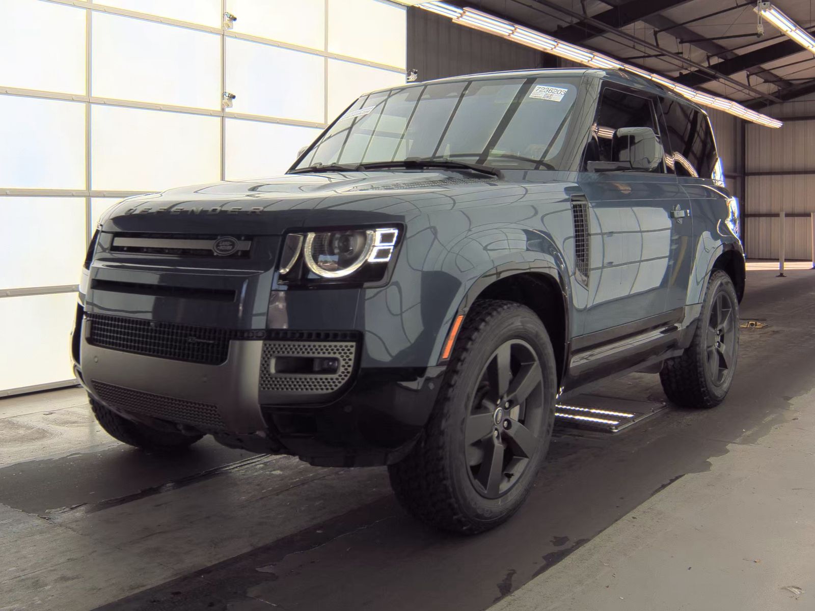 2022 Land Rover Defender 90 X-Dynamic S AWD