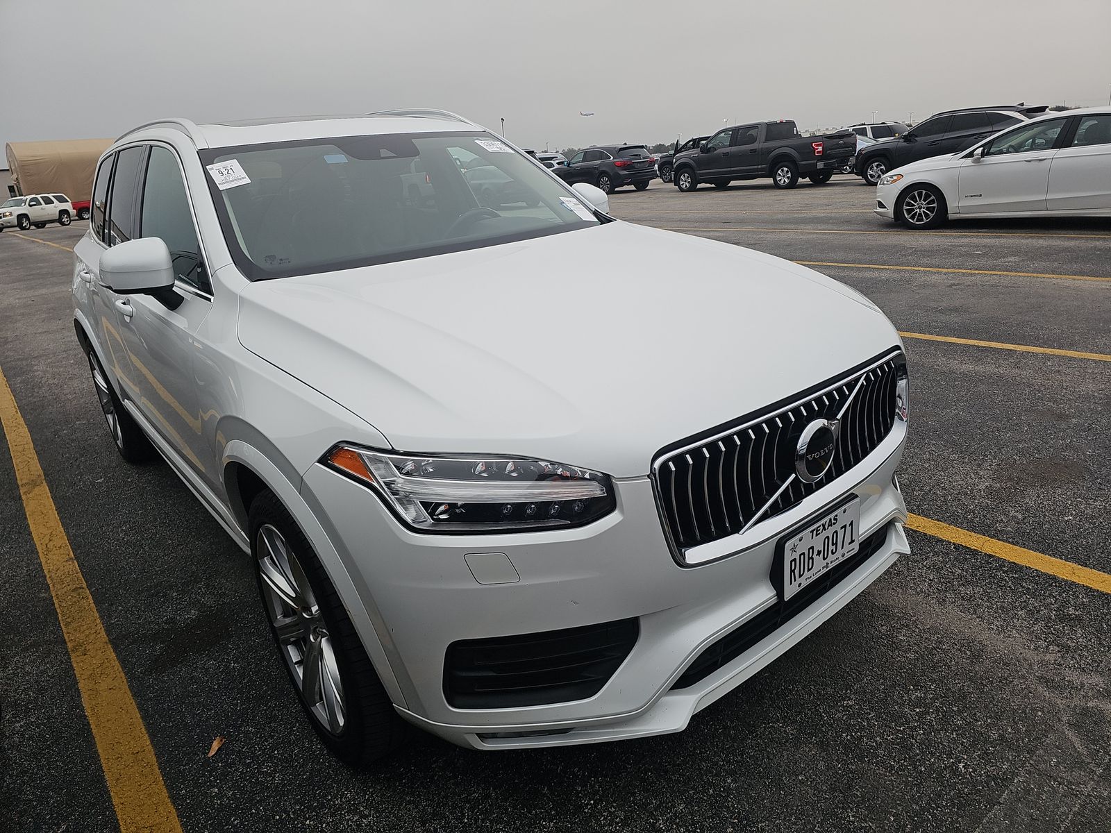 2021 Volvo XC90 T6 Momentum AWD