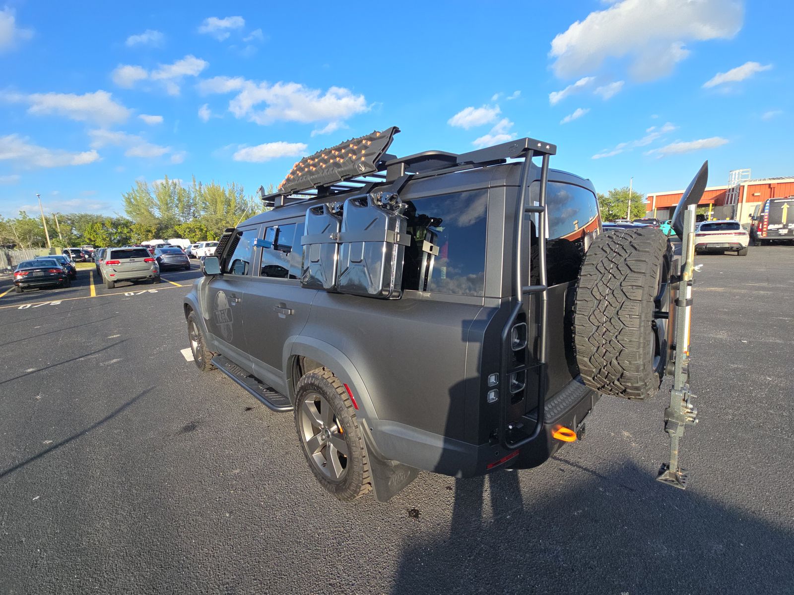 2023 Land Rover Defender 130 SE AWD