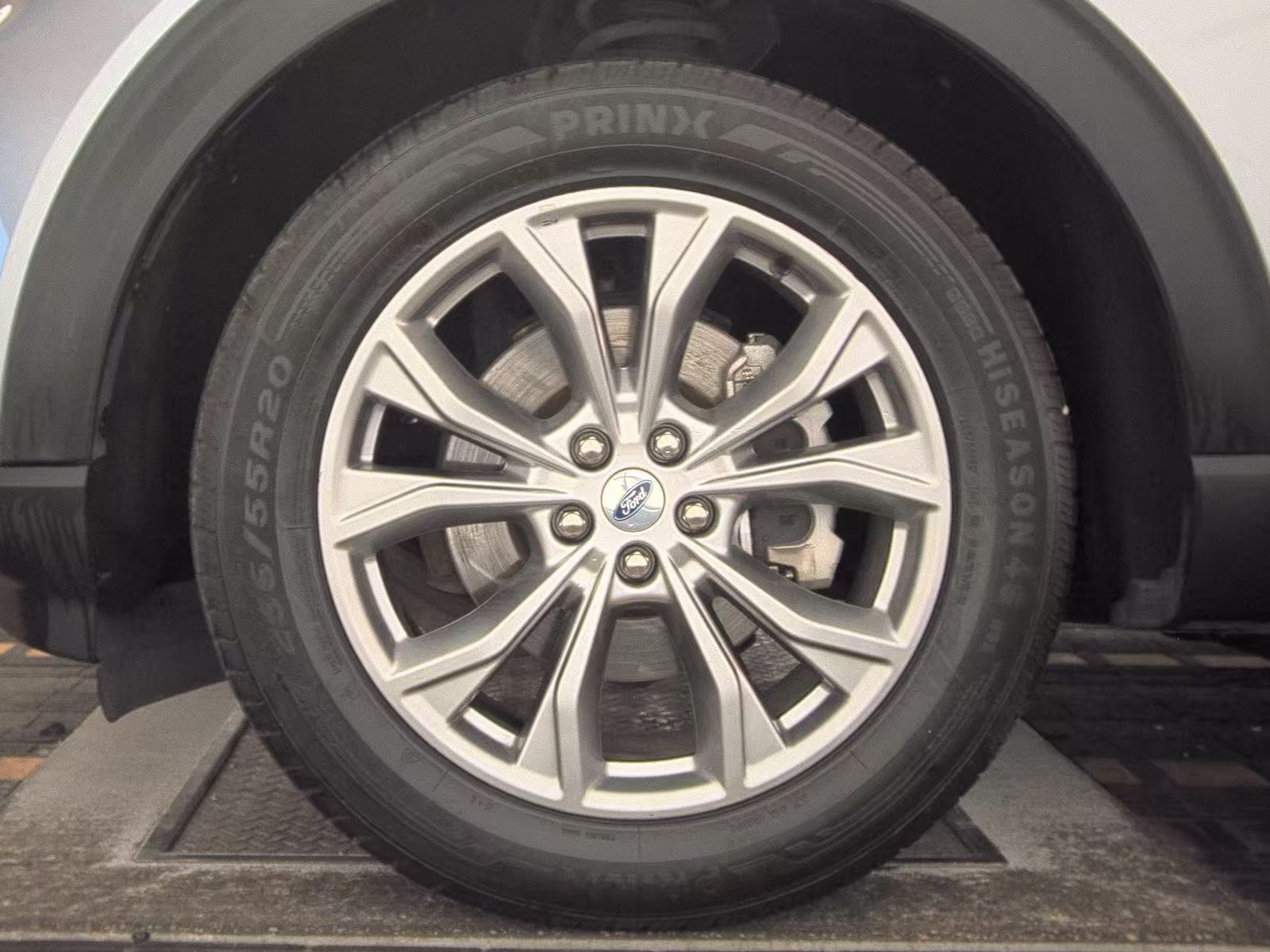 2022 Ford Explorer XLT FWD