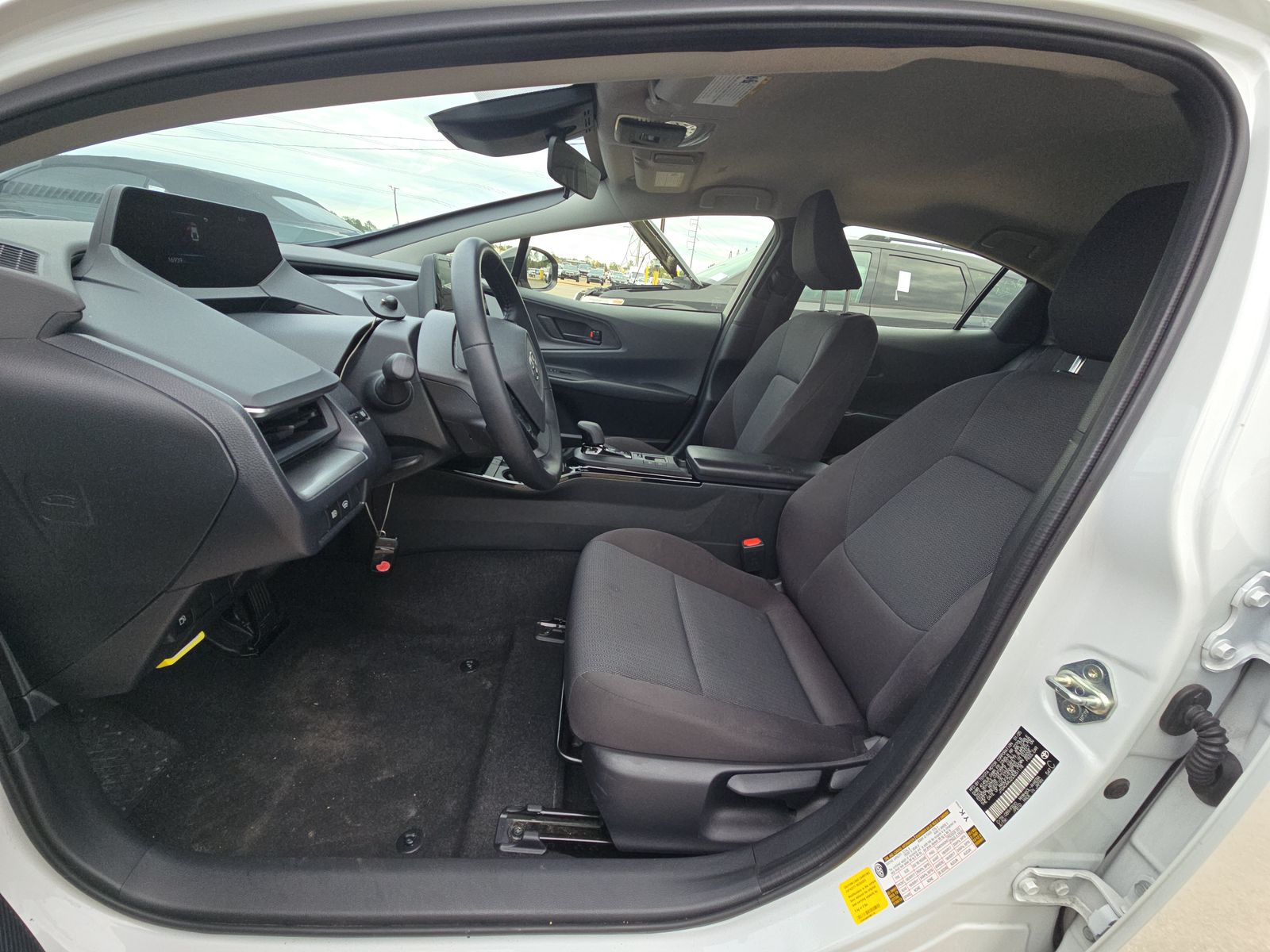 2025 Toyota Prius LE FWD