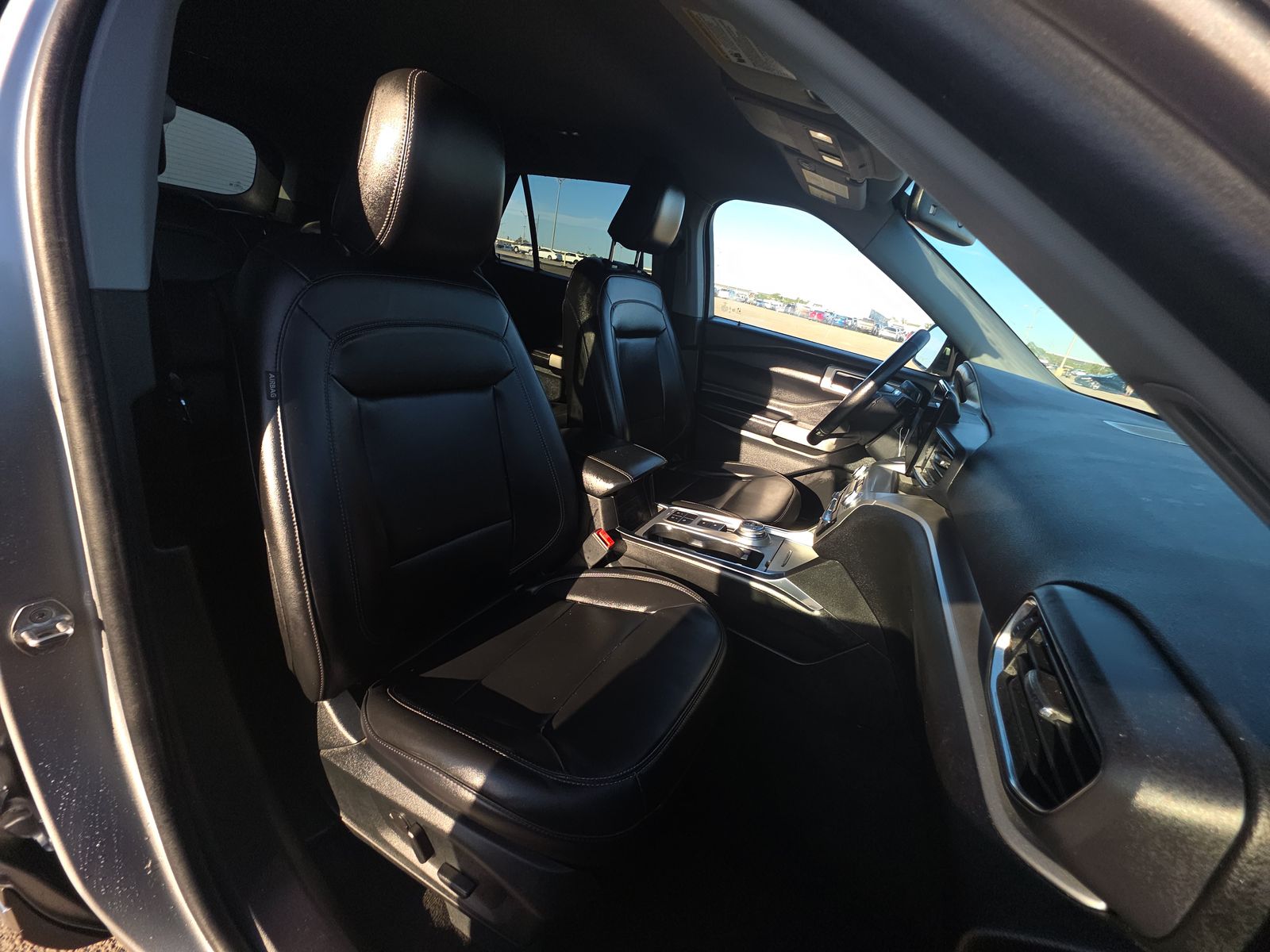 2022 Ford Explorer XLT FWD