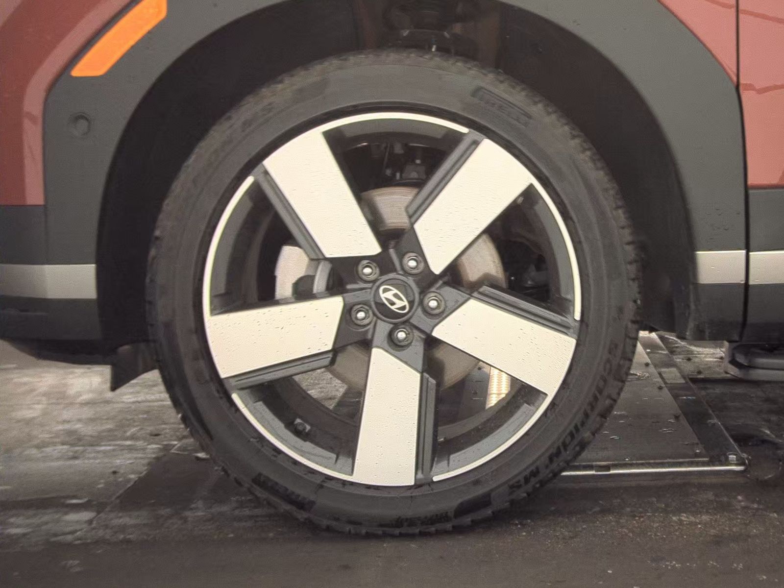 2025 Hyundai Santa Fe Hybrid Limited FWD