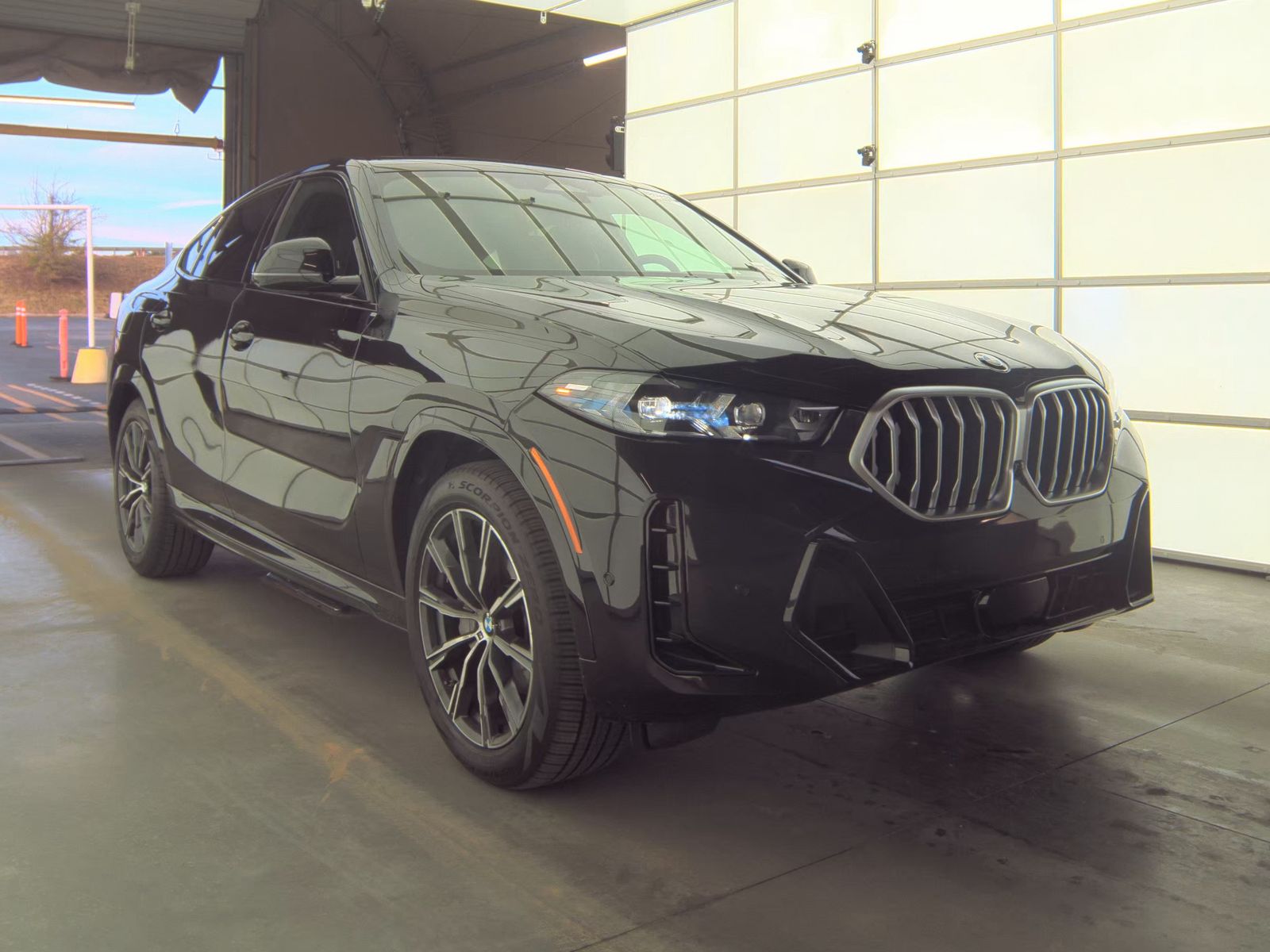 2025 BMW X6 xDrive40i AWD