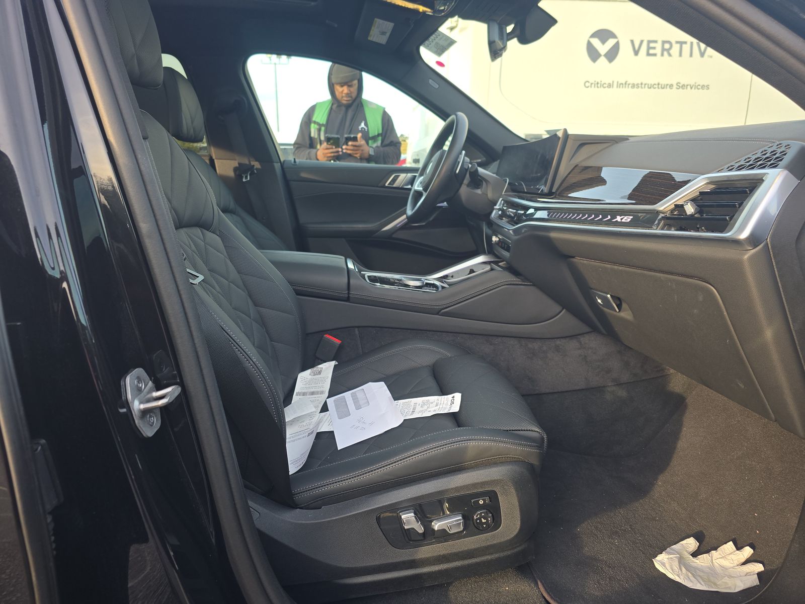 2025 BMW X6 xDrive40i AWD