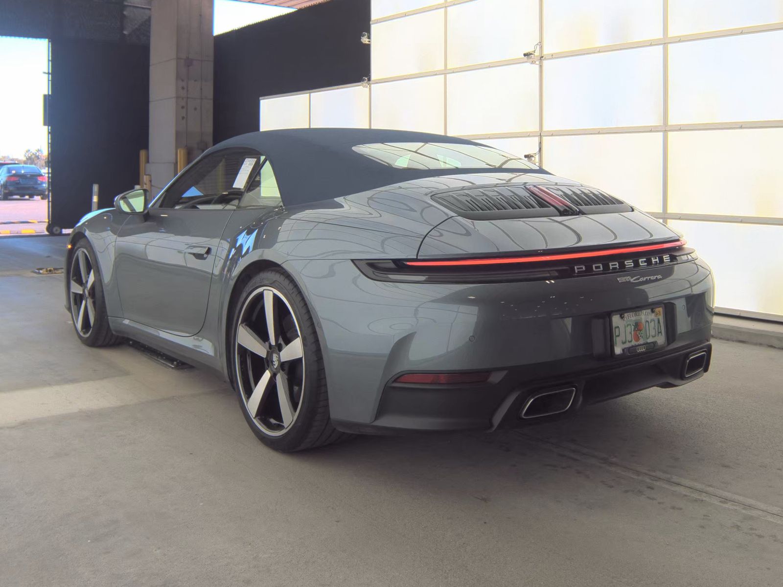 2025 Porsche 911 Carrera RWD