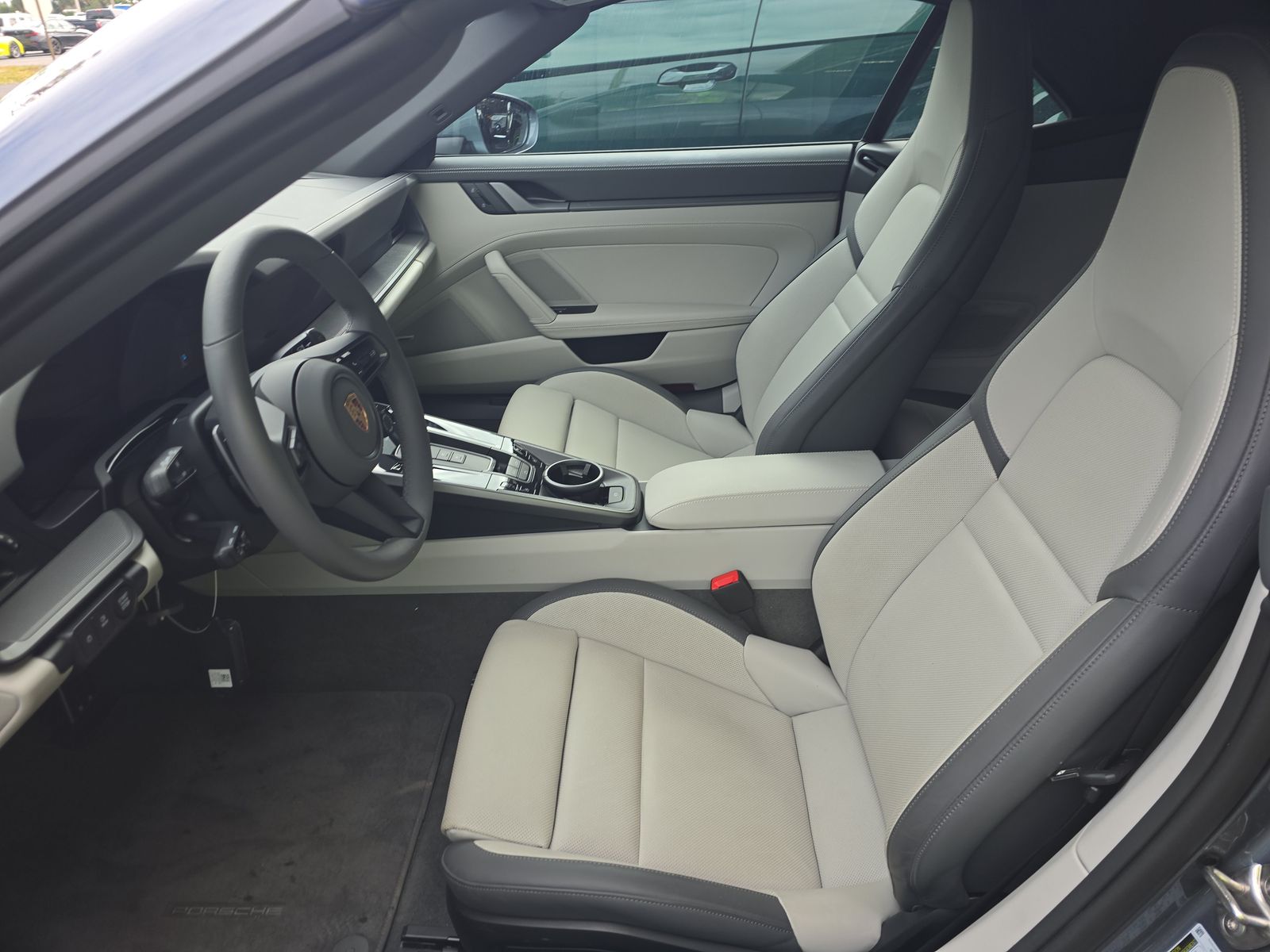 2025 Porsche 911 Carrera RWD