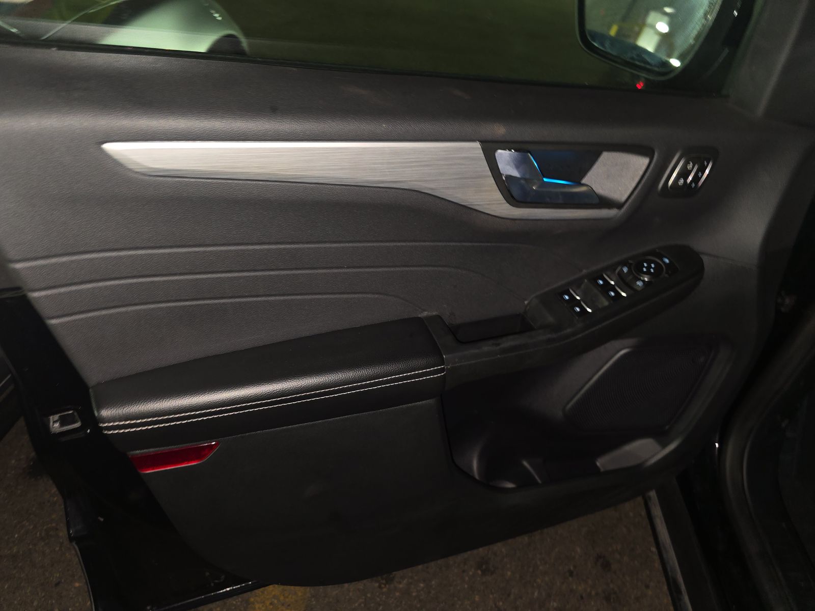 2023 Ford Escape Hybrid Platinum FWD